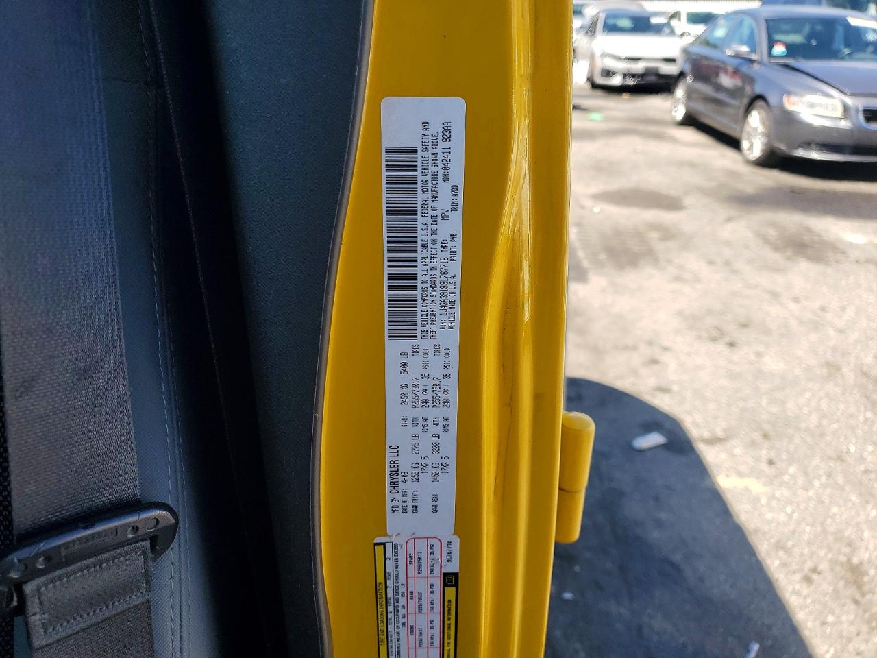 2009 Jeep Wrangler Unlimited X Yellow vin: 1J4GA39199L767716