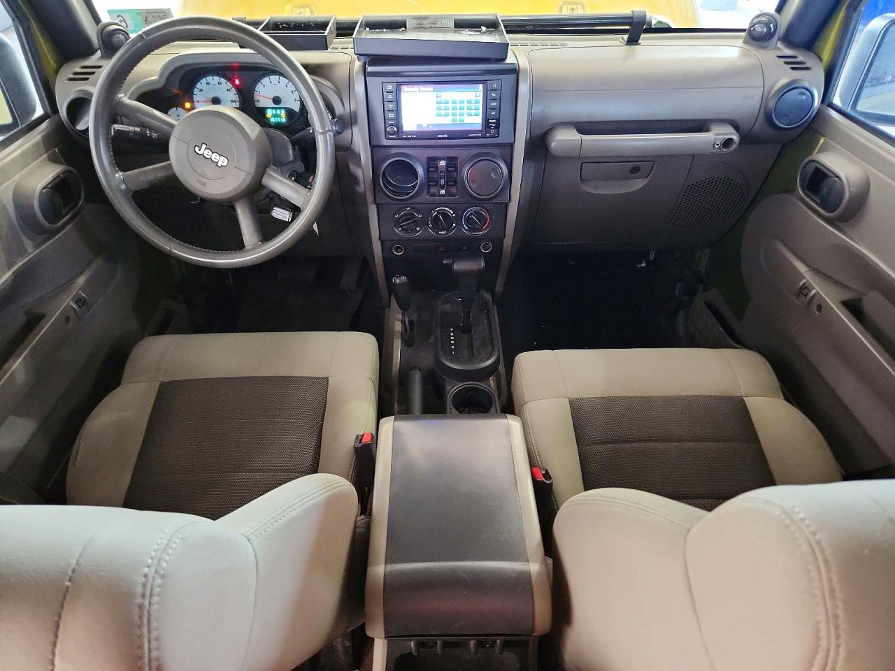 2008 Jeep Wrangler Unlimited X Green vin: 1J4GA391X8L529078