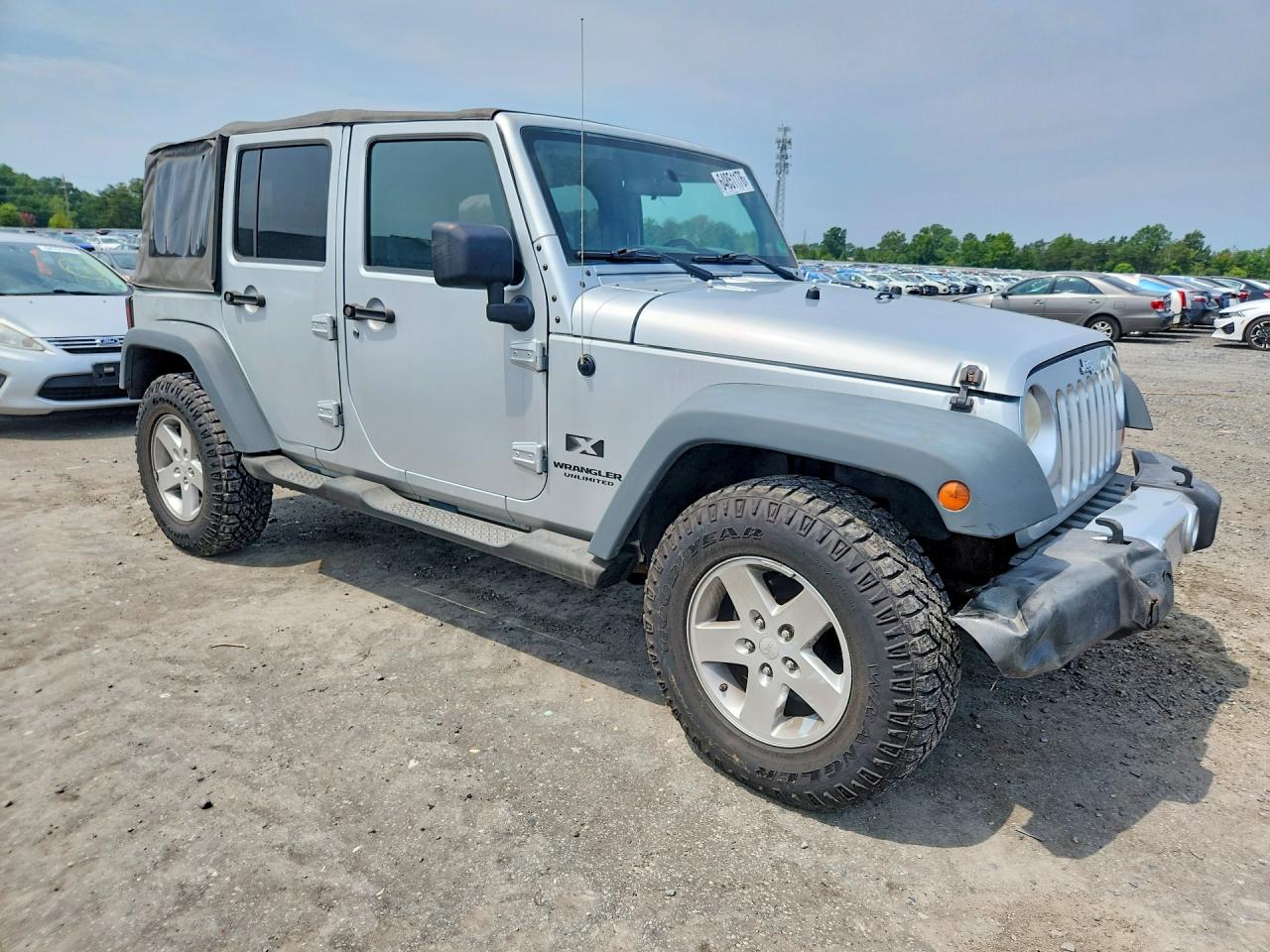 2008 Jeep Wrangler Unlimited X Silver vin: 1J4GA391X8L545197