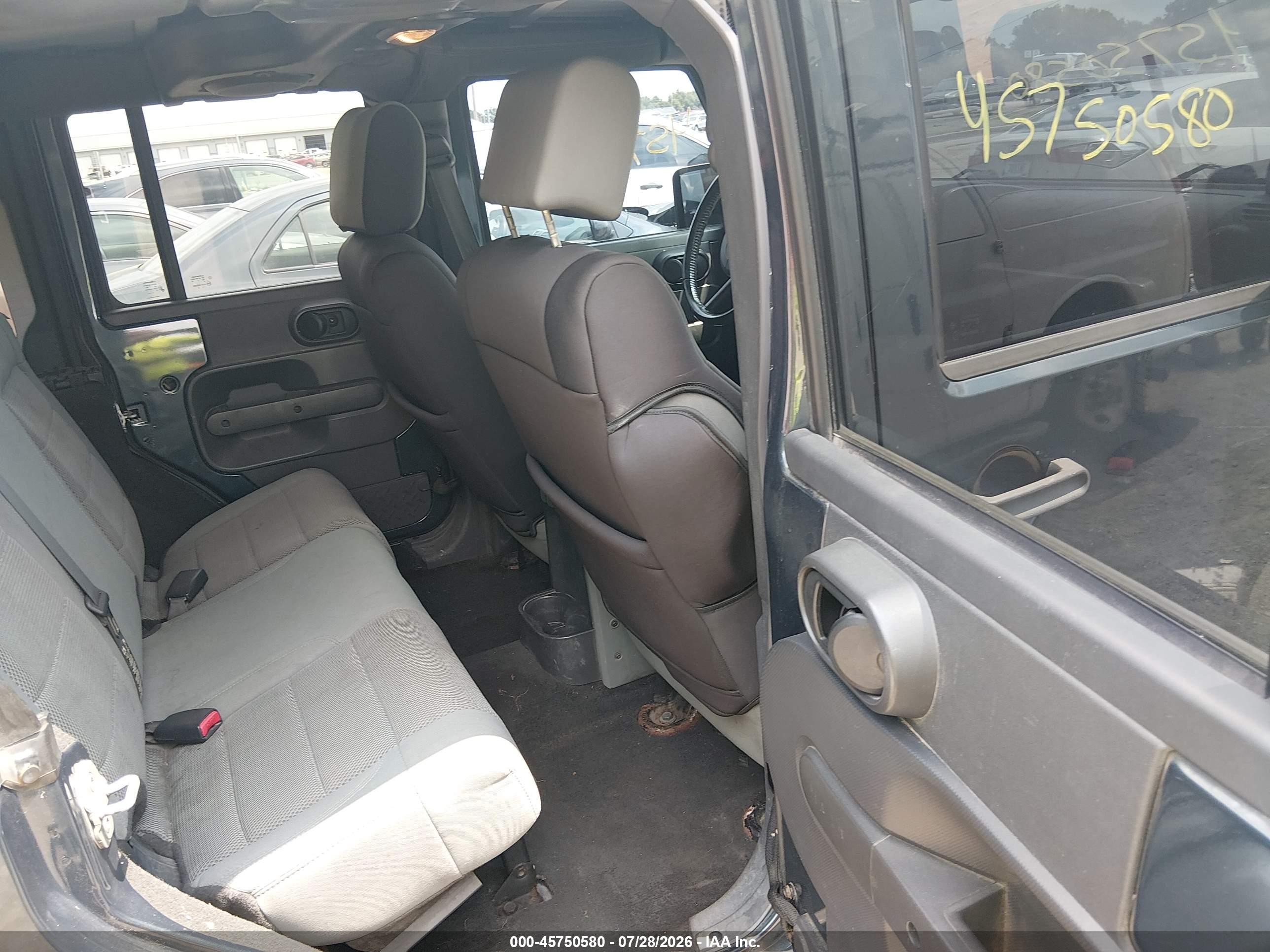 2007 Jeep Wrangler Unlimited Sahara Gray vin: 1J4GA59107L141609