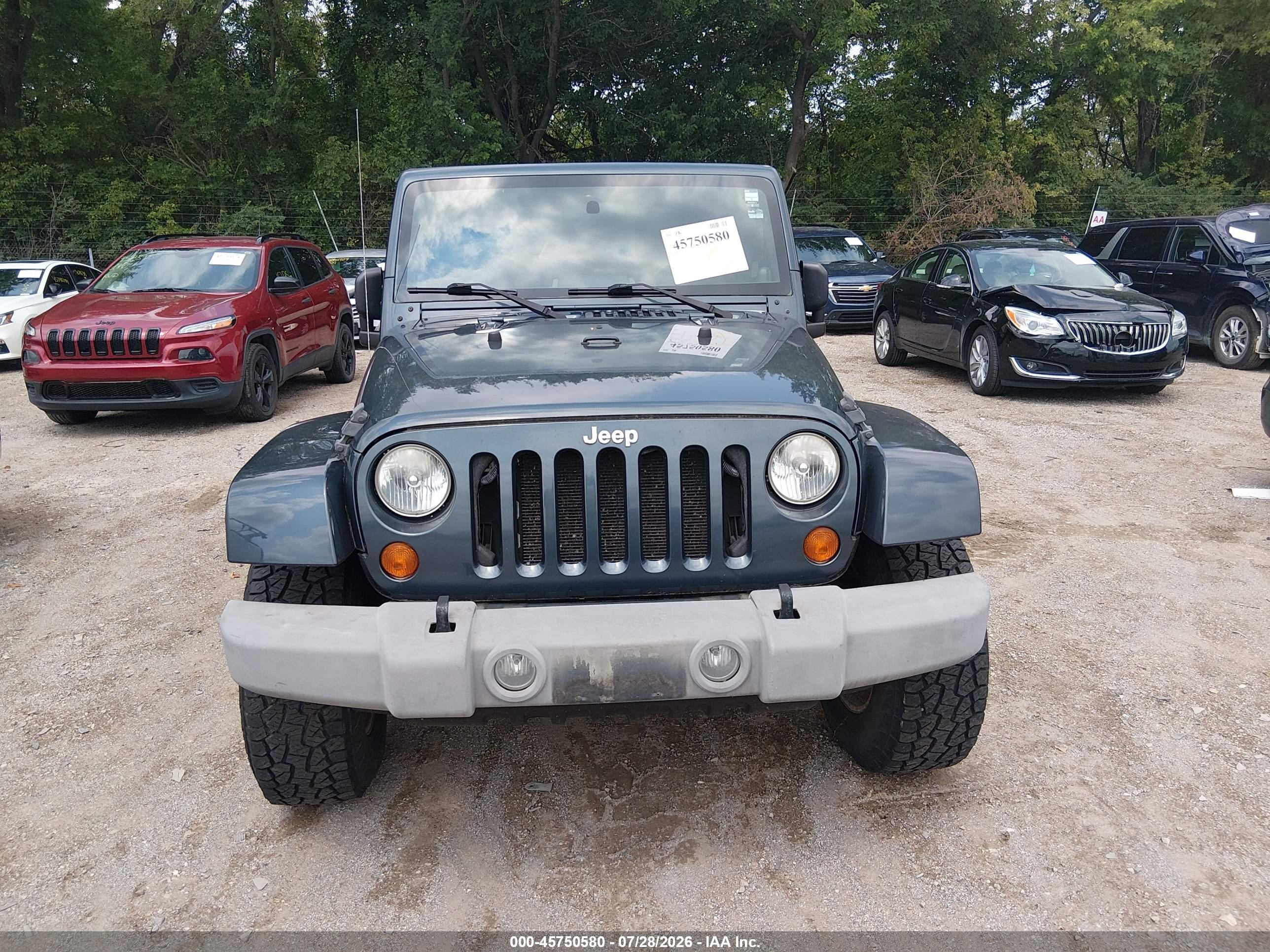 2007 Jeep Wrangler Unlimited Sahara Gray vin: 1J4GA59107L141609