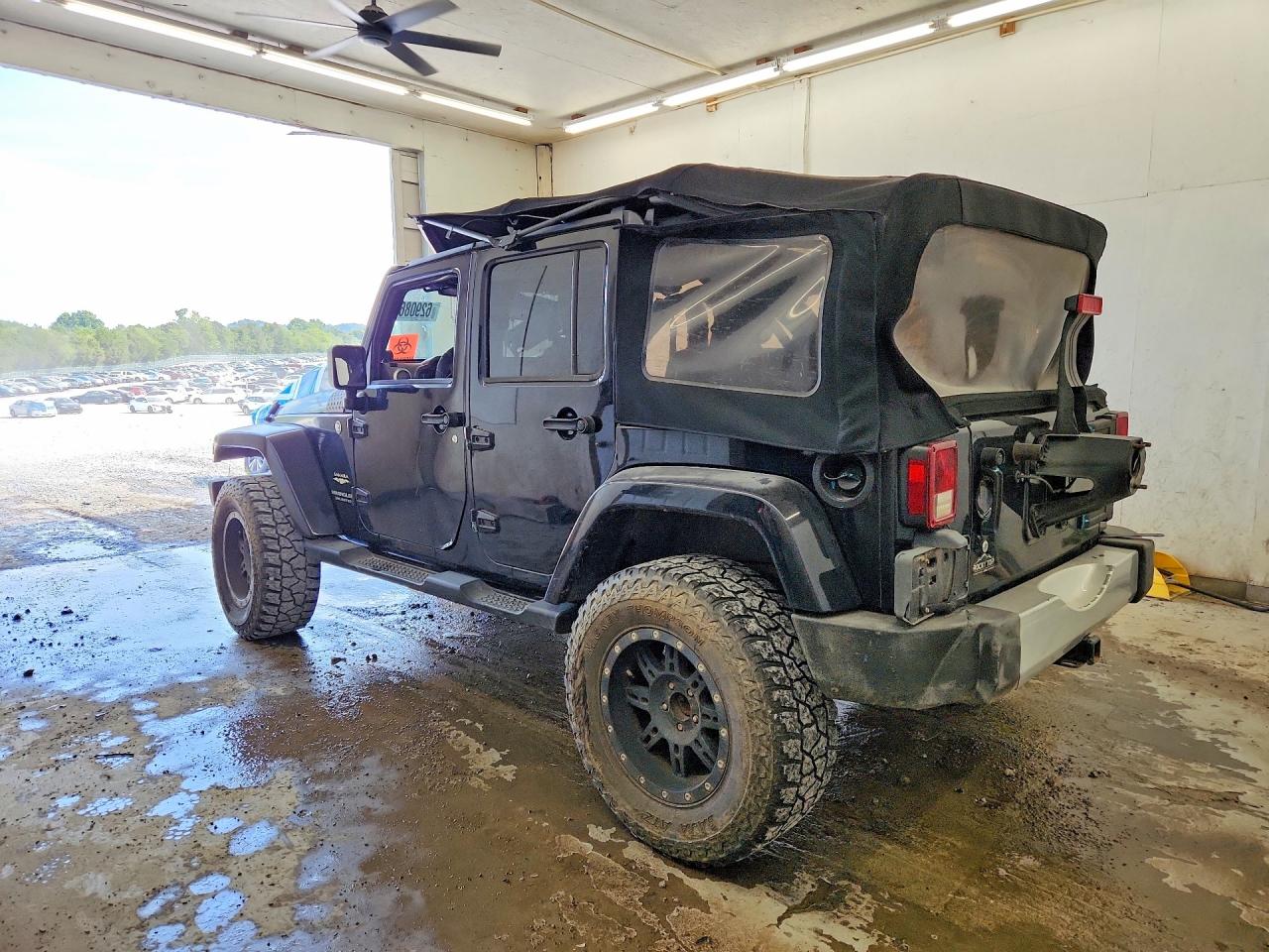 2008 Jeep Wrangler Unlimited Sahara Black vin: 1J4GA59108L532213