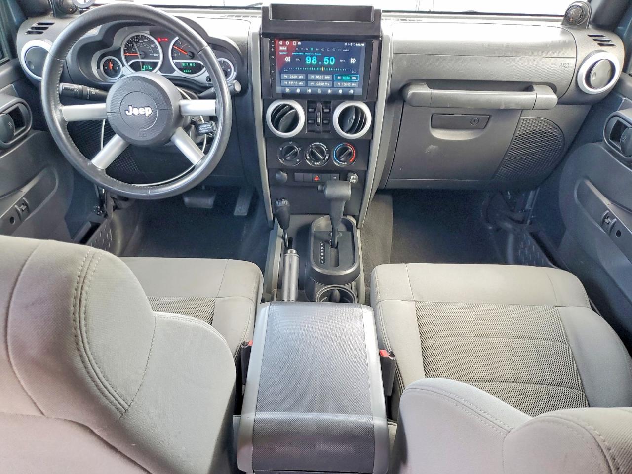 2008 Jeep Wrangler Unlimited Sahara Charcoal vin: 1J4GA59108L604558