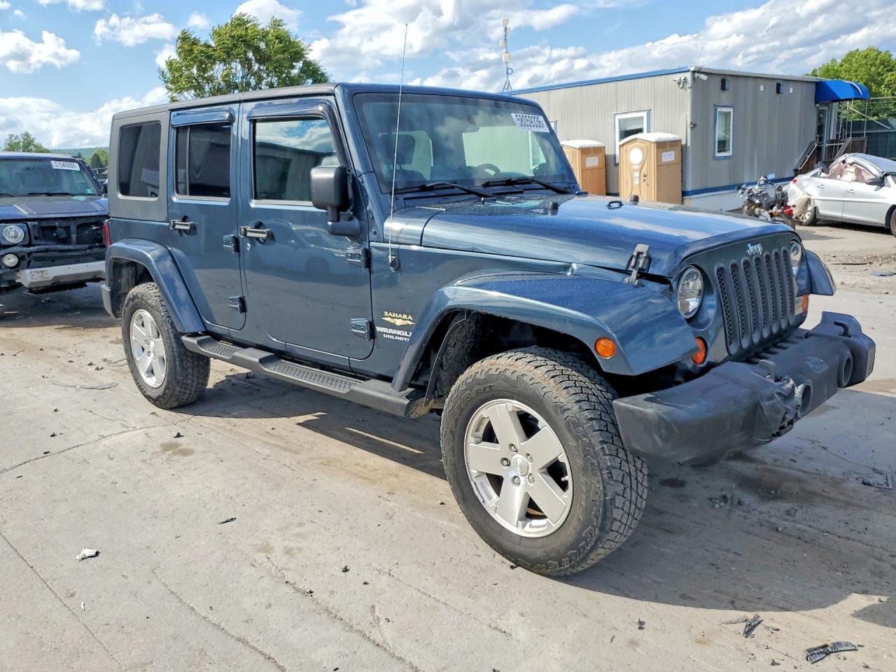 2008 Jeep Wrangler Unlimited Sahara Charcoal vin: 1J4GA59108L604558