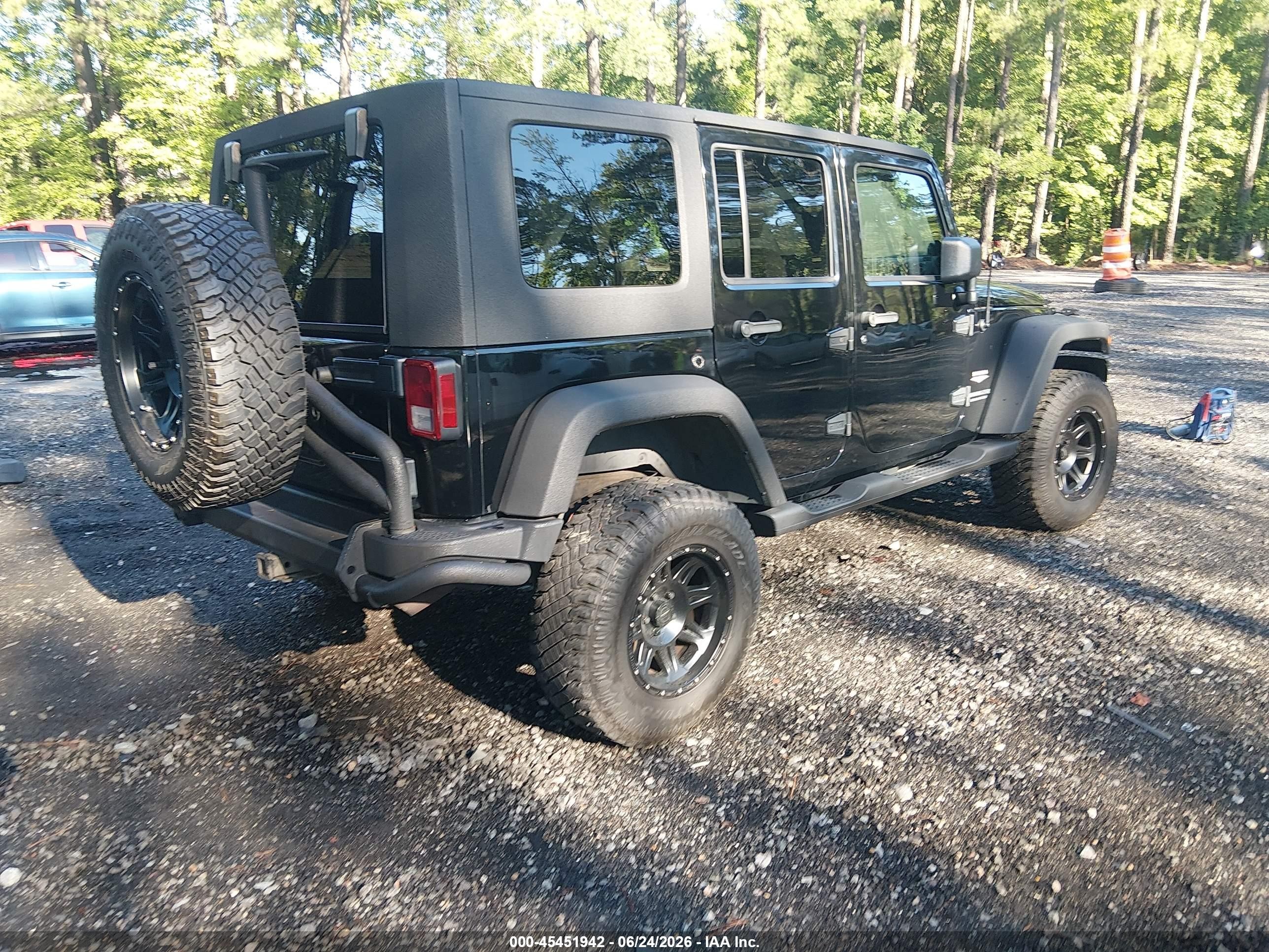 2007 Jeep Wrangler Unlimited Sahara Black vin: 1J4GA59117L118243