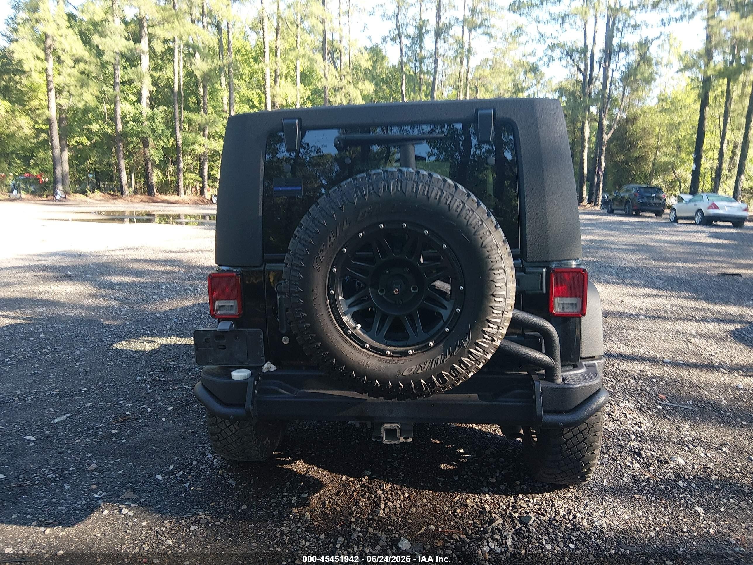 2007 Jeep Wrangler Unlimited Sahara Black vin: 1J4GA59117L118243
