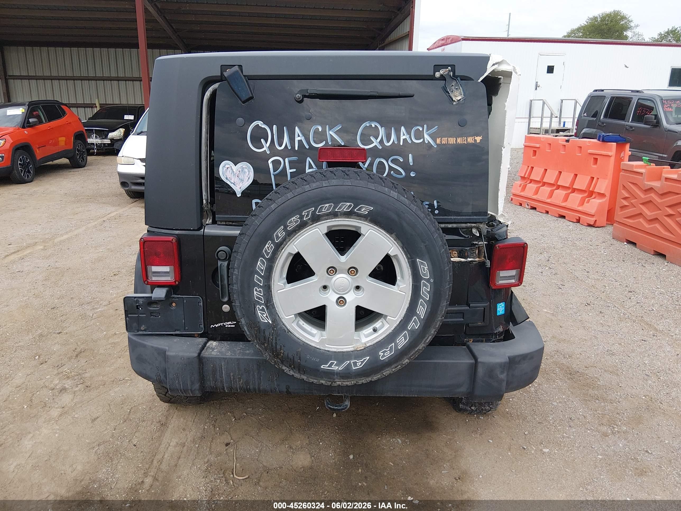2007 Jeep Wrangler Unlimited Sahara Black vin: 1J4GA59117L120476