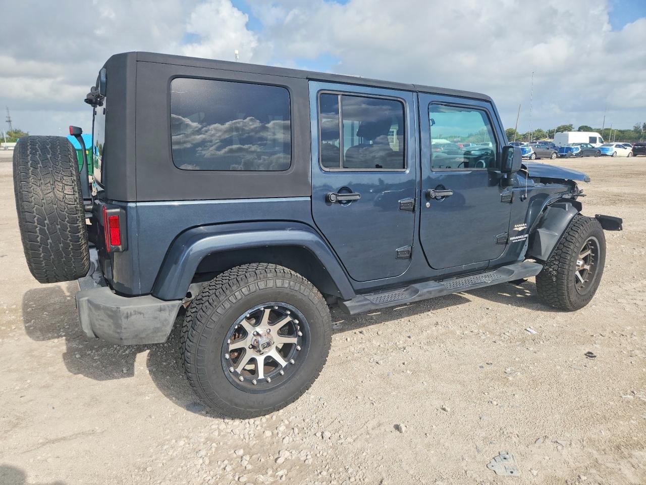 2008 Jeep Wrangler Unlimited Sahara Gray vin: 1J4GA59118L595689
