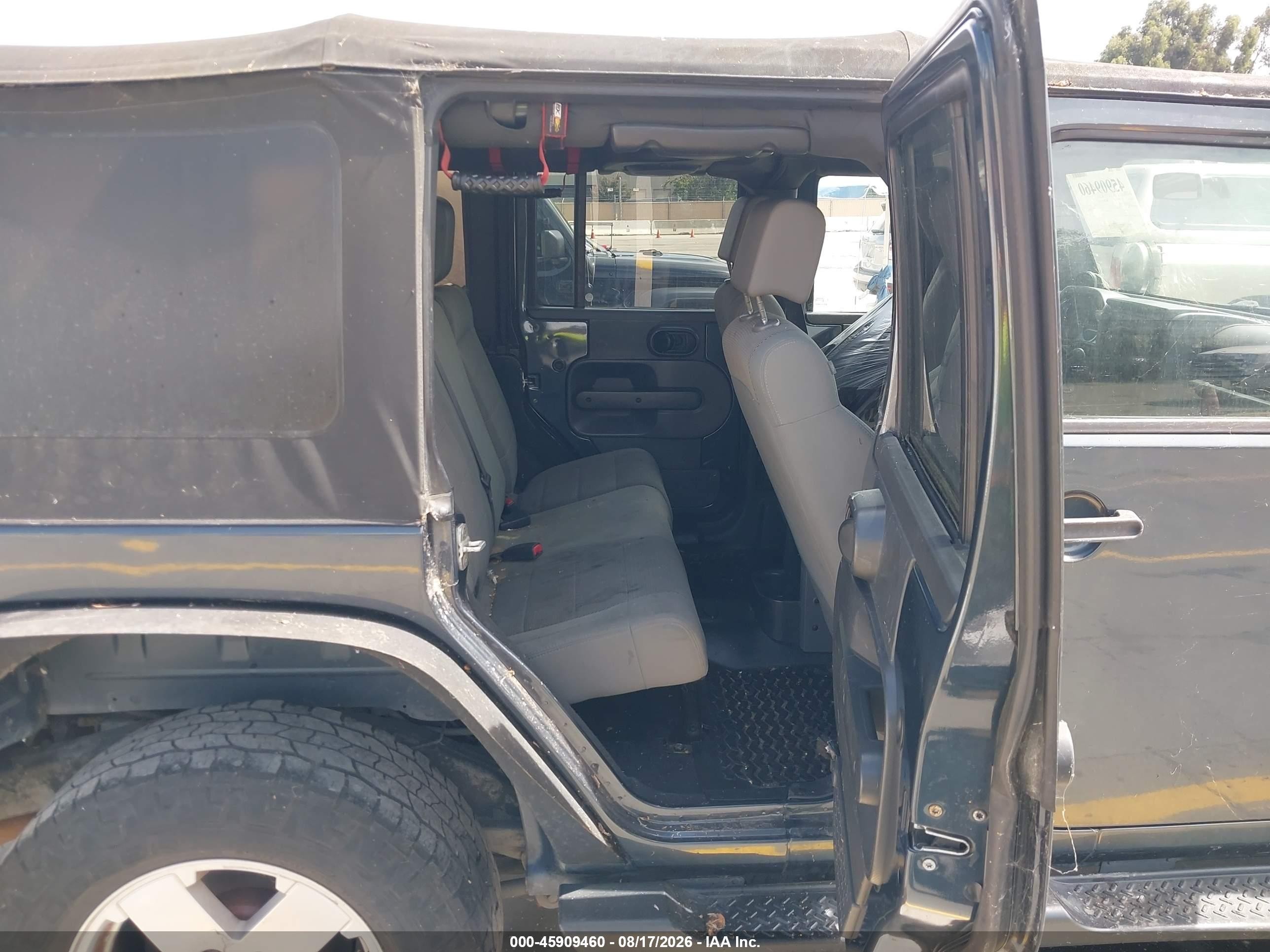 2007 Jeep Wrangler Unlimited Sahara Turquoise vin: 1J4GA59127L162266