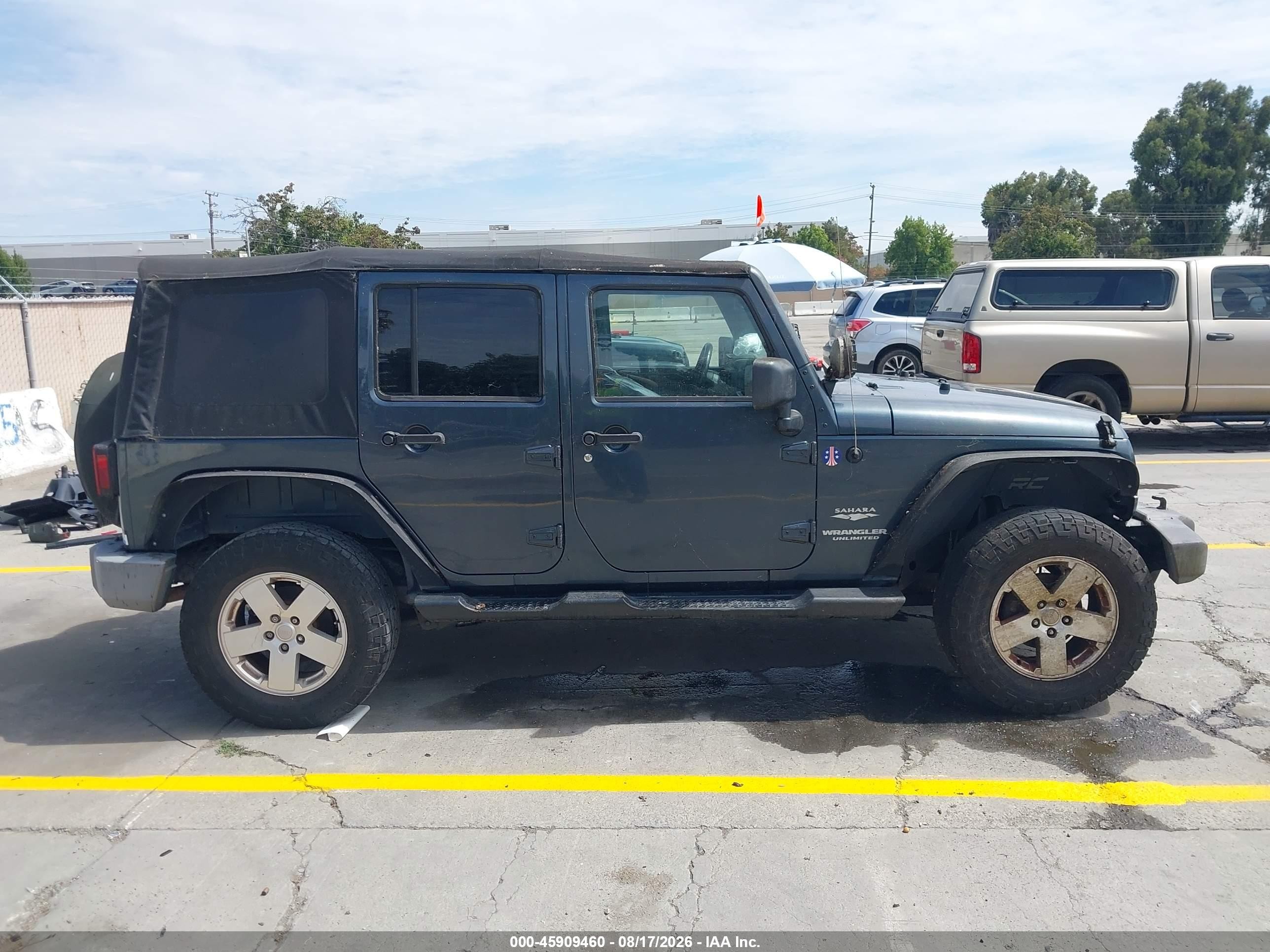 2007 Jeep Wrangler Unlimited Sahara Turquoise vin: 1J4GA59127L162266