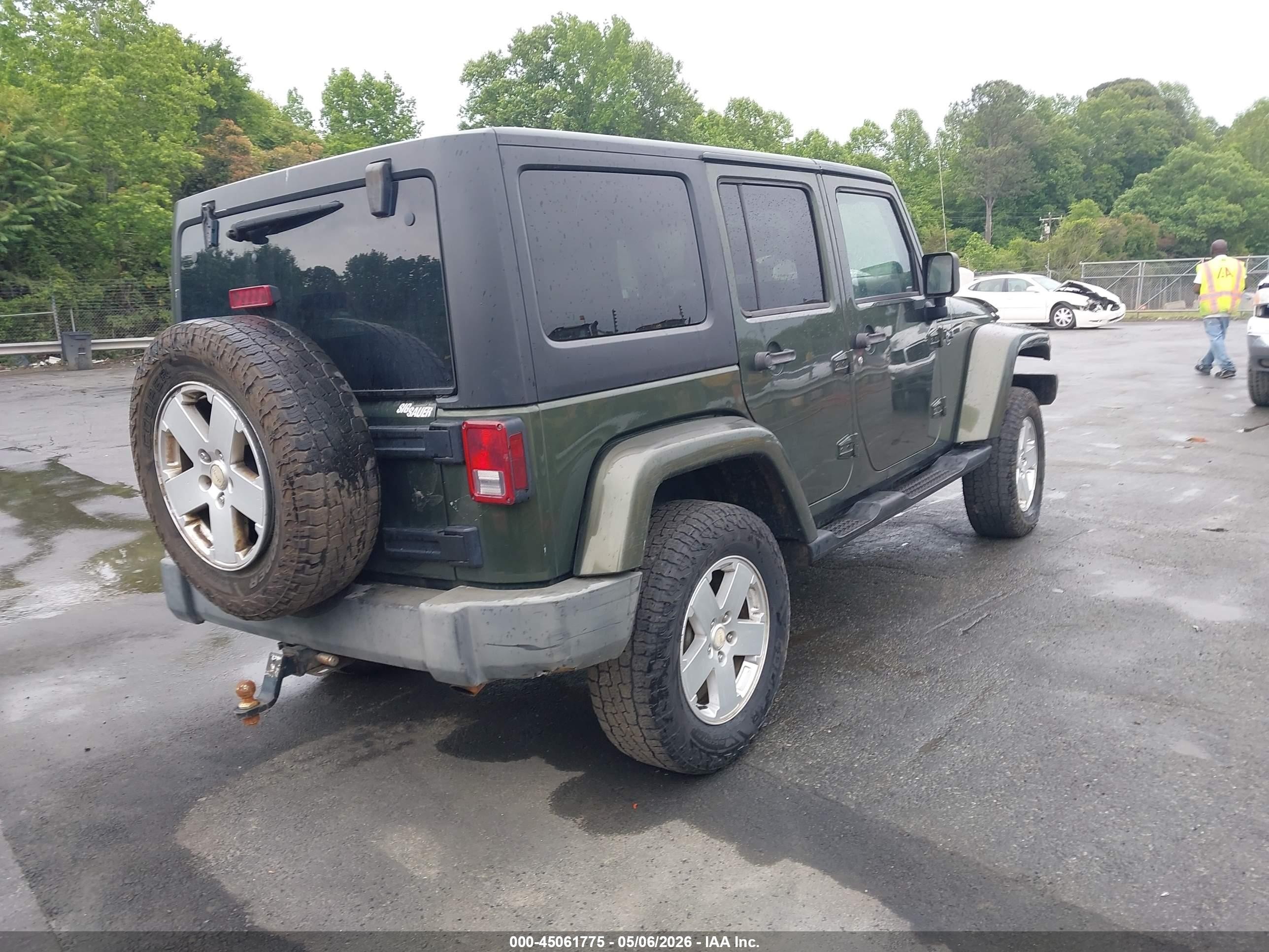2007 Jeep Wrangler Unlimited Sahara Green vin: 1J4GA59127L195803