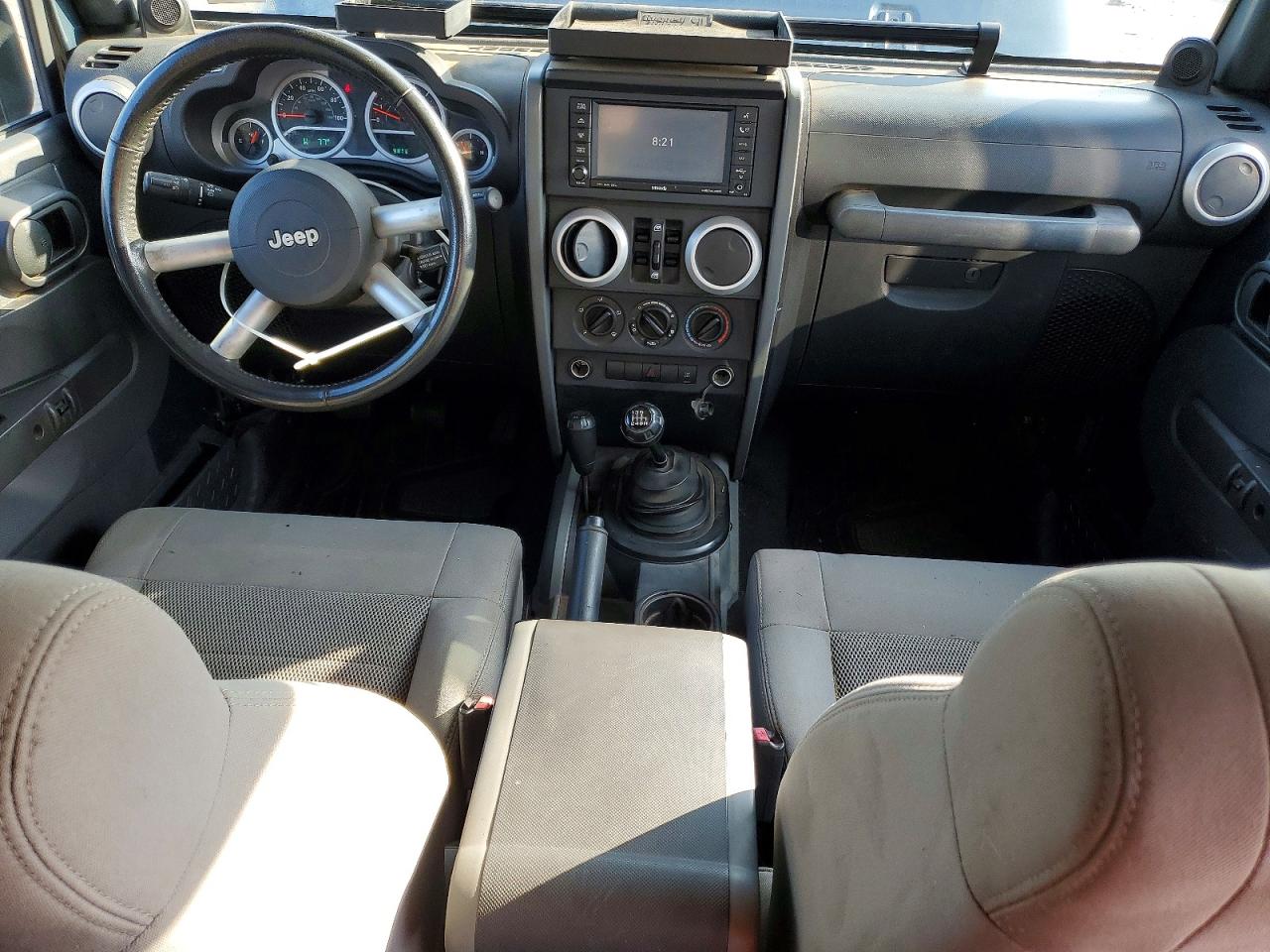 2008 Jeep Wrangler Unlimited Sahara Blue vin: 1J4GA59128L532620