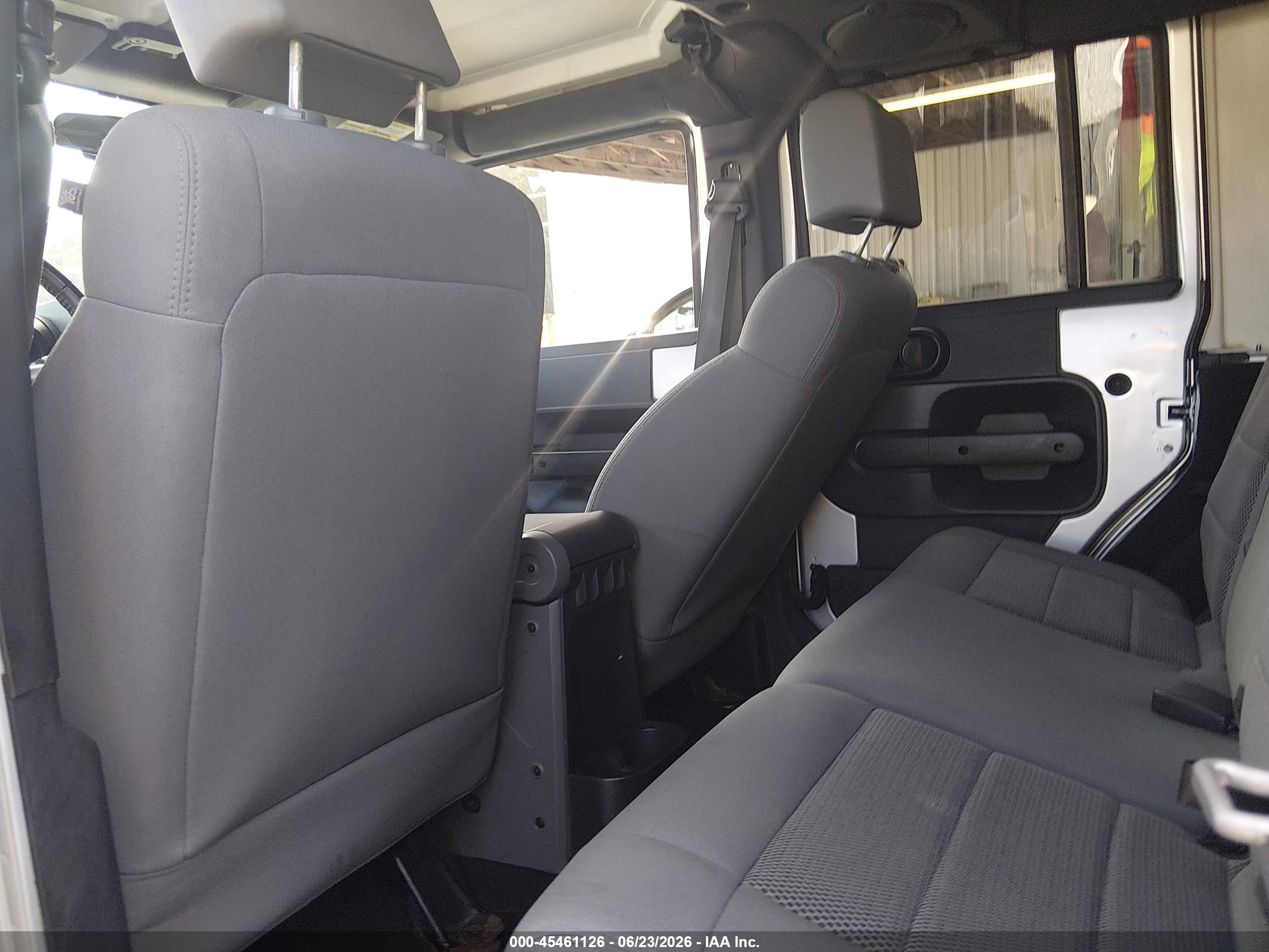 2008 Jeep Wrangler Unlimited Sahara Gray vin: 1J4GA59128L587309