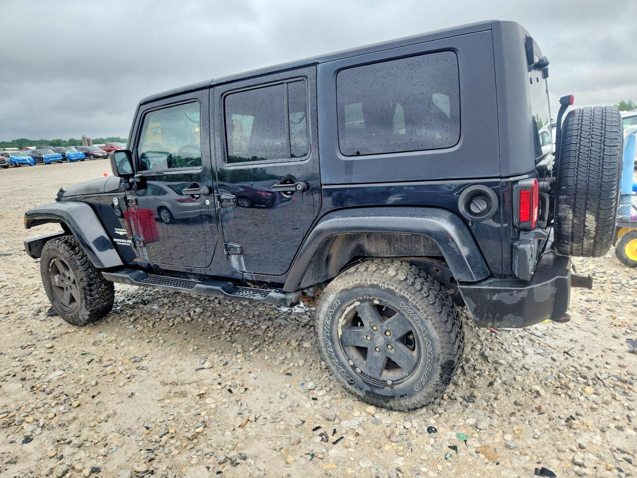 2009 Jeep Wrangler Unlimited Sahara Black vin: 1J4GA59129L751093