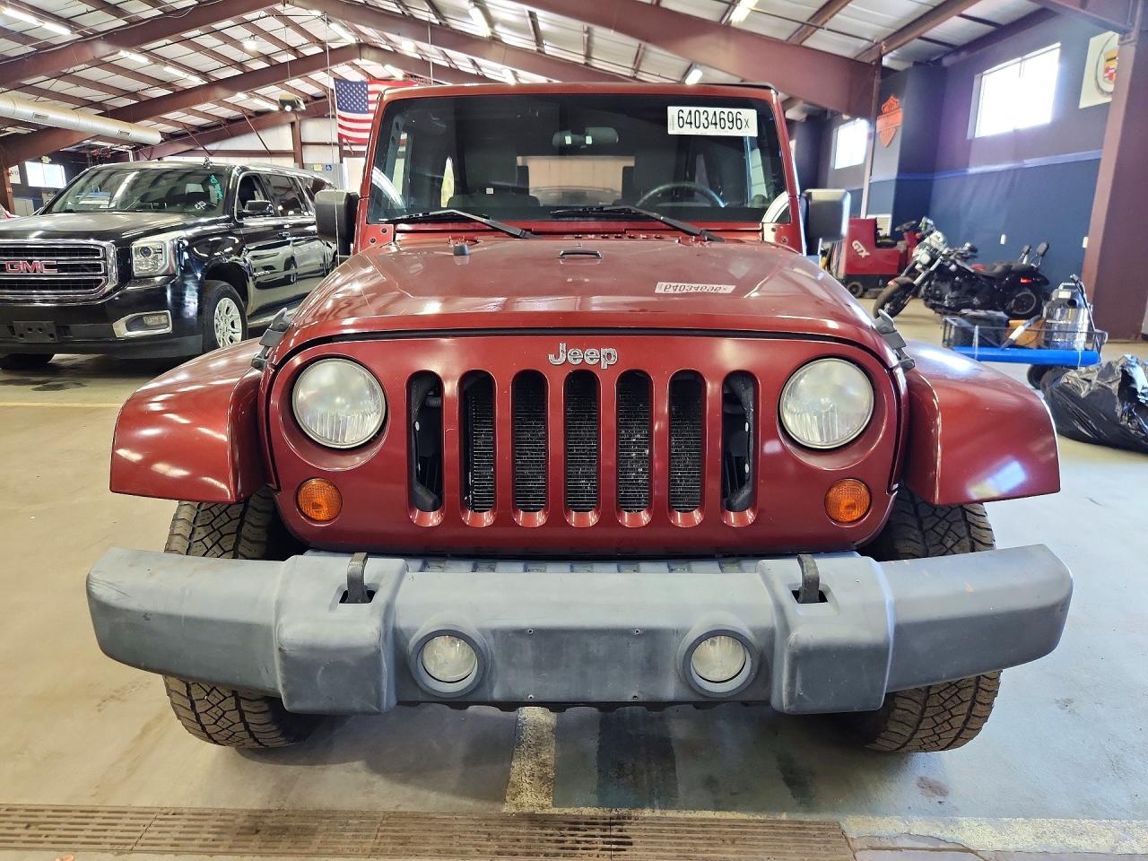 2007 Jeep Wrangler Sahara Red vin: 1J4GA59137L211765