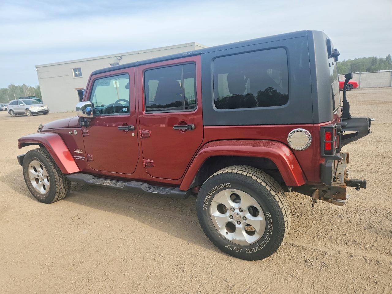 2008 Jeep Wrangler Unlimited Sahara Red vin: 1J4GA59138L634377
