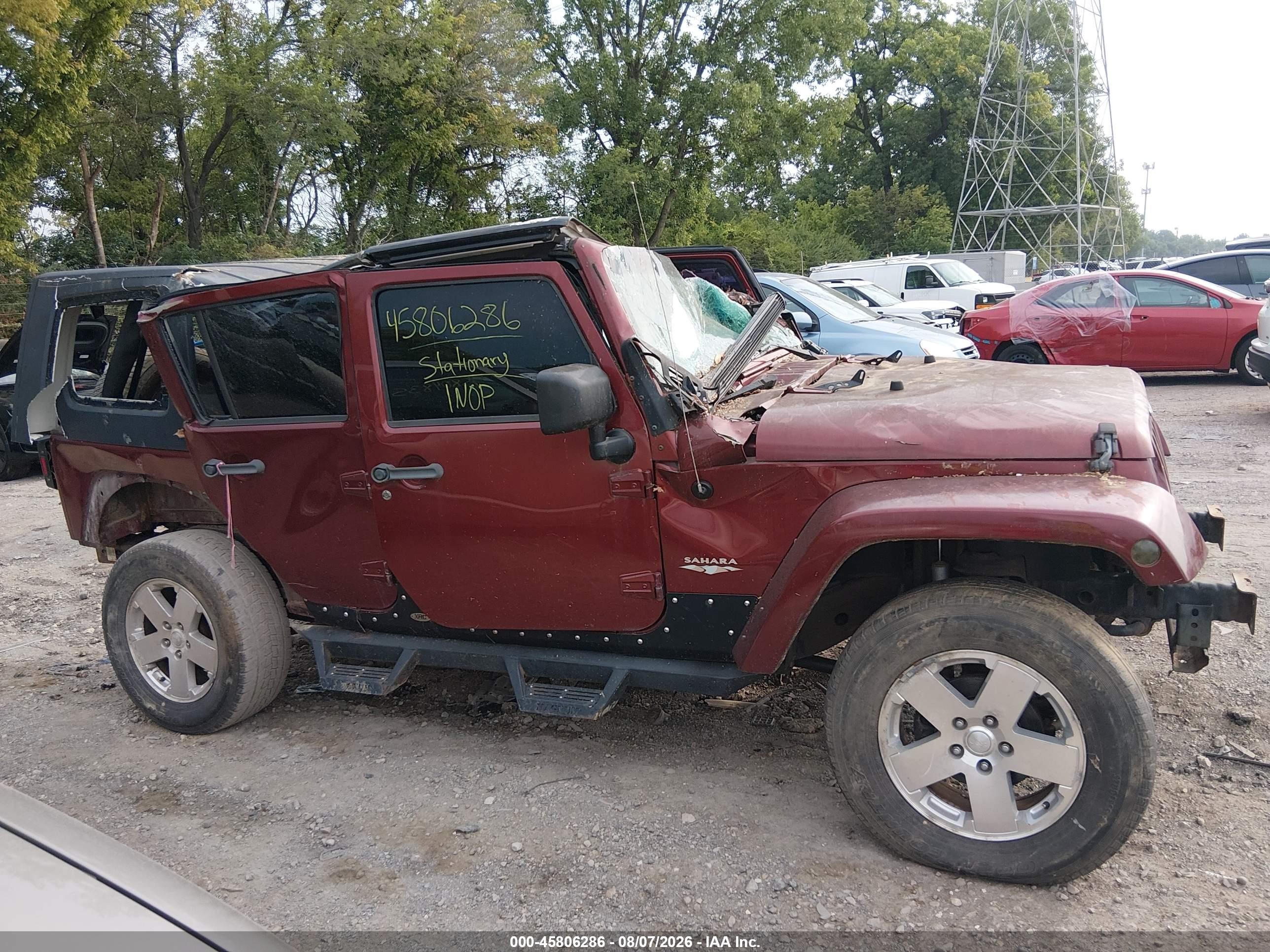2008 Jeep Wrangler Unlimited Sahara Темно-бордовый vin: 1J4GA59138L644326