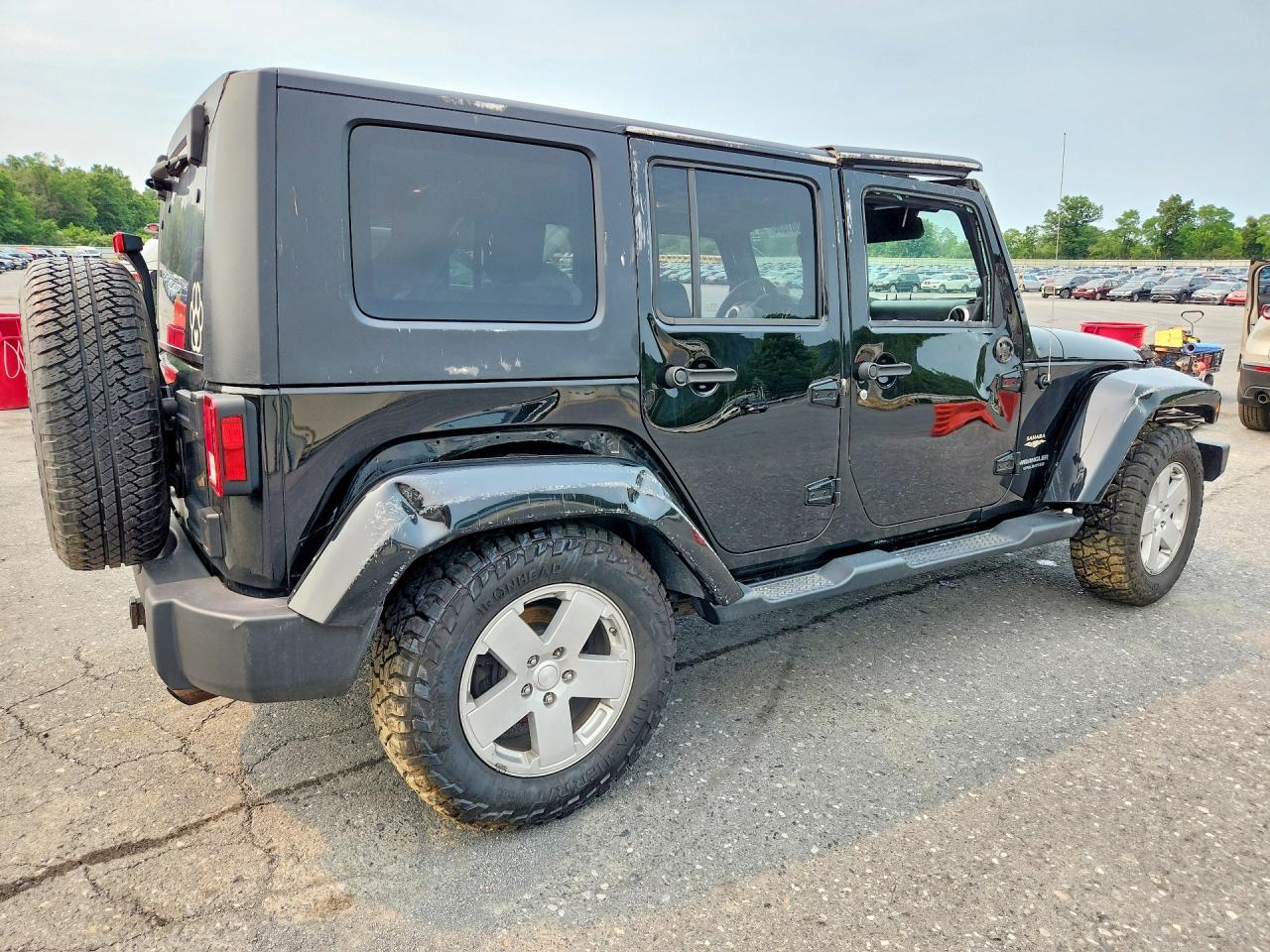 2008 Jeep Wrangler Unlimited Sahara Black vin: 1J4GA59148L551766