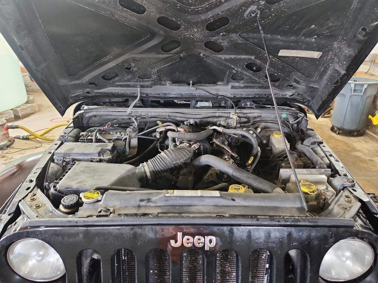 2009 Jeep Wrangler Unlimited Sahara Black vin: 1J4GA59149L749734