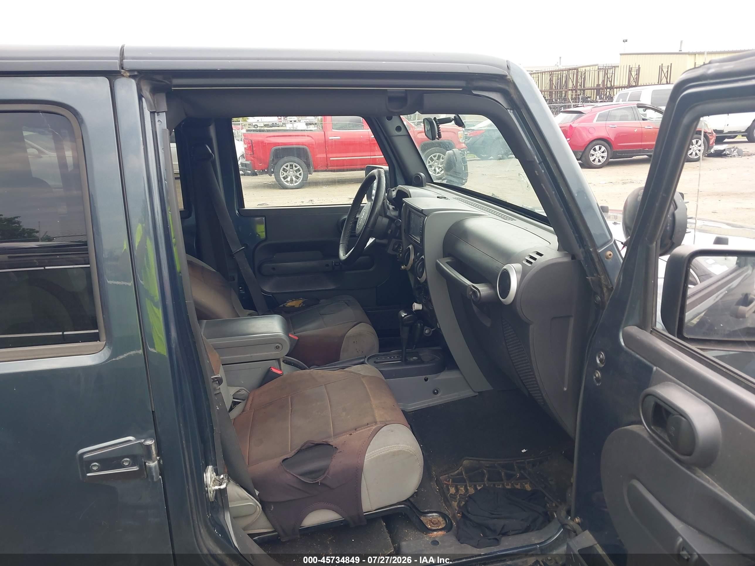 2008 Jeep Wrangler Unlimited Sahara Blue vin: 1J4GA59158L532725