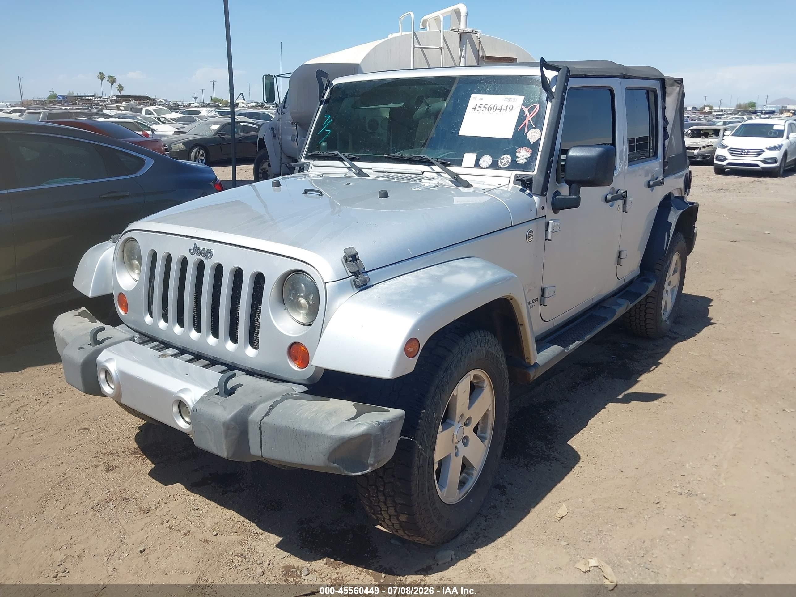 2008 Jeep Wrangler Unlimited Sahara Gray vin: 1J4GA59158L566938