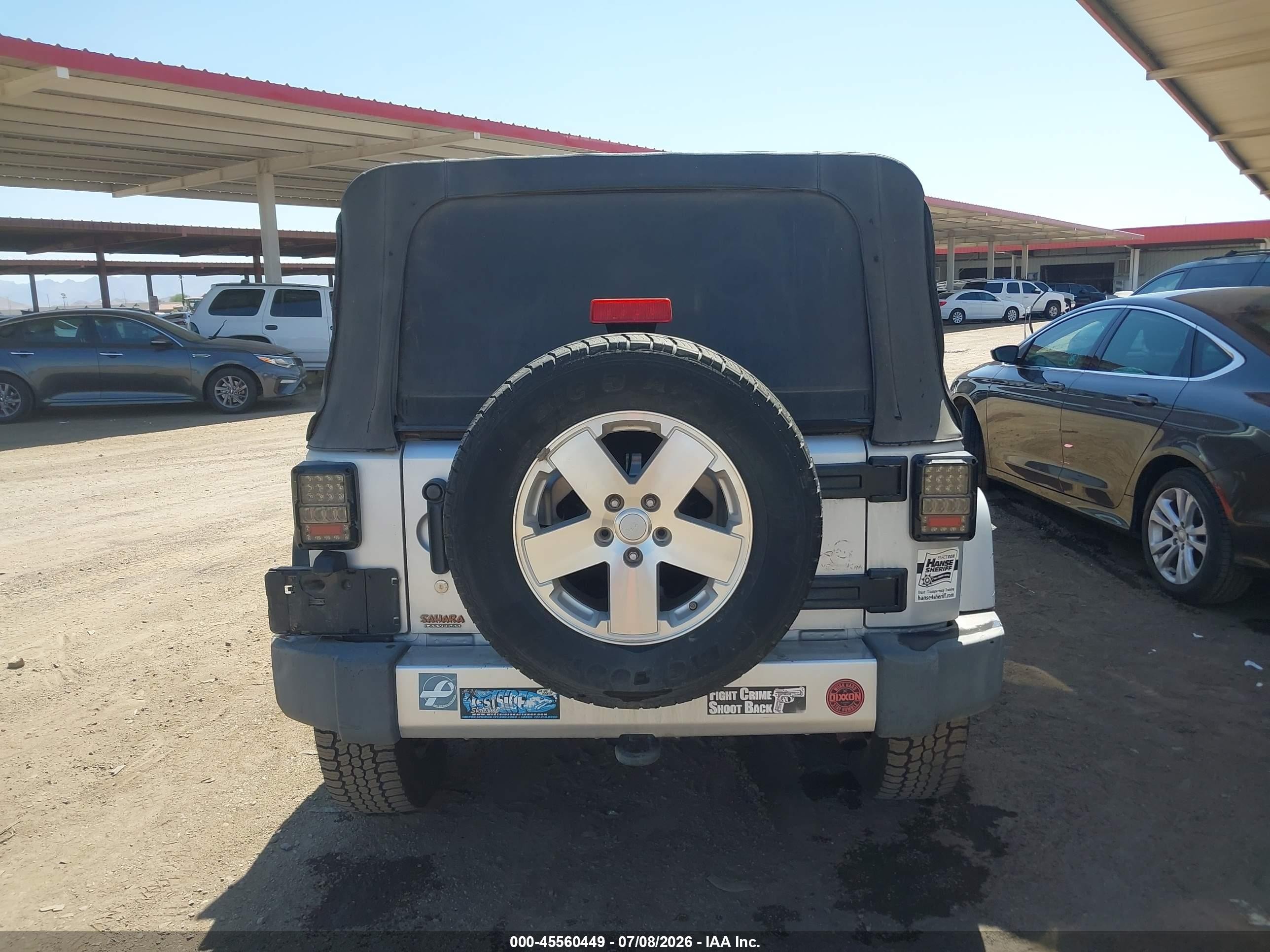 2008 Jeep Wrangler Unlimited Sahara Gray vin: 1J4GA59158L566938