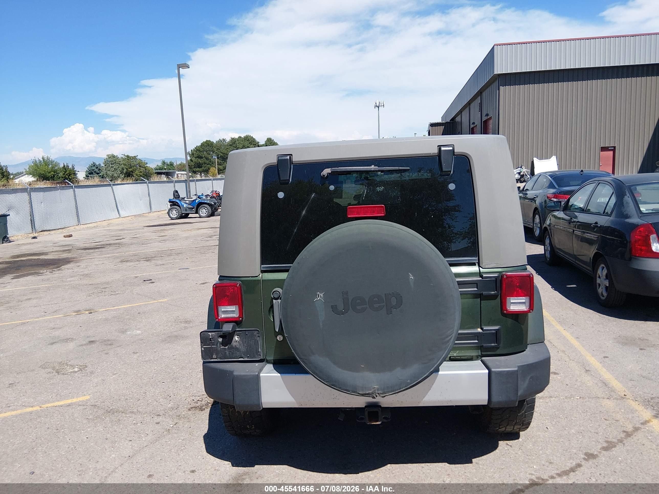 2008 Jeep Wrangler Unlimited Sahara Black vin: 1J4GA59168L551963