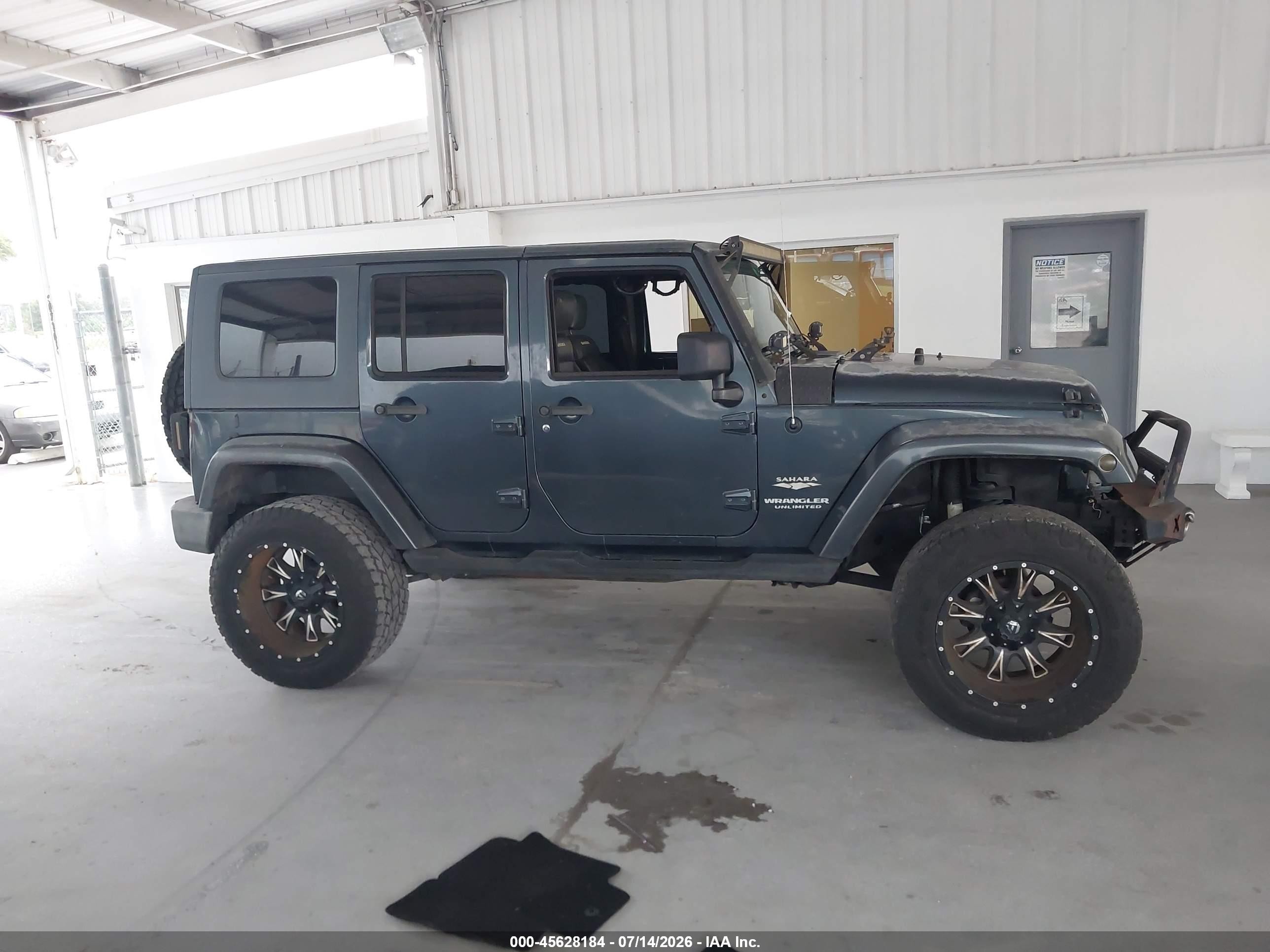 2007 Jeep Wrangler Unlimited Sahara Blue vin: 1J4GA59177L190757