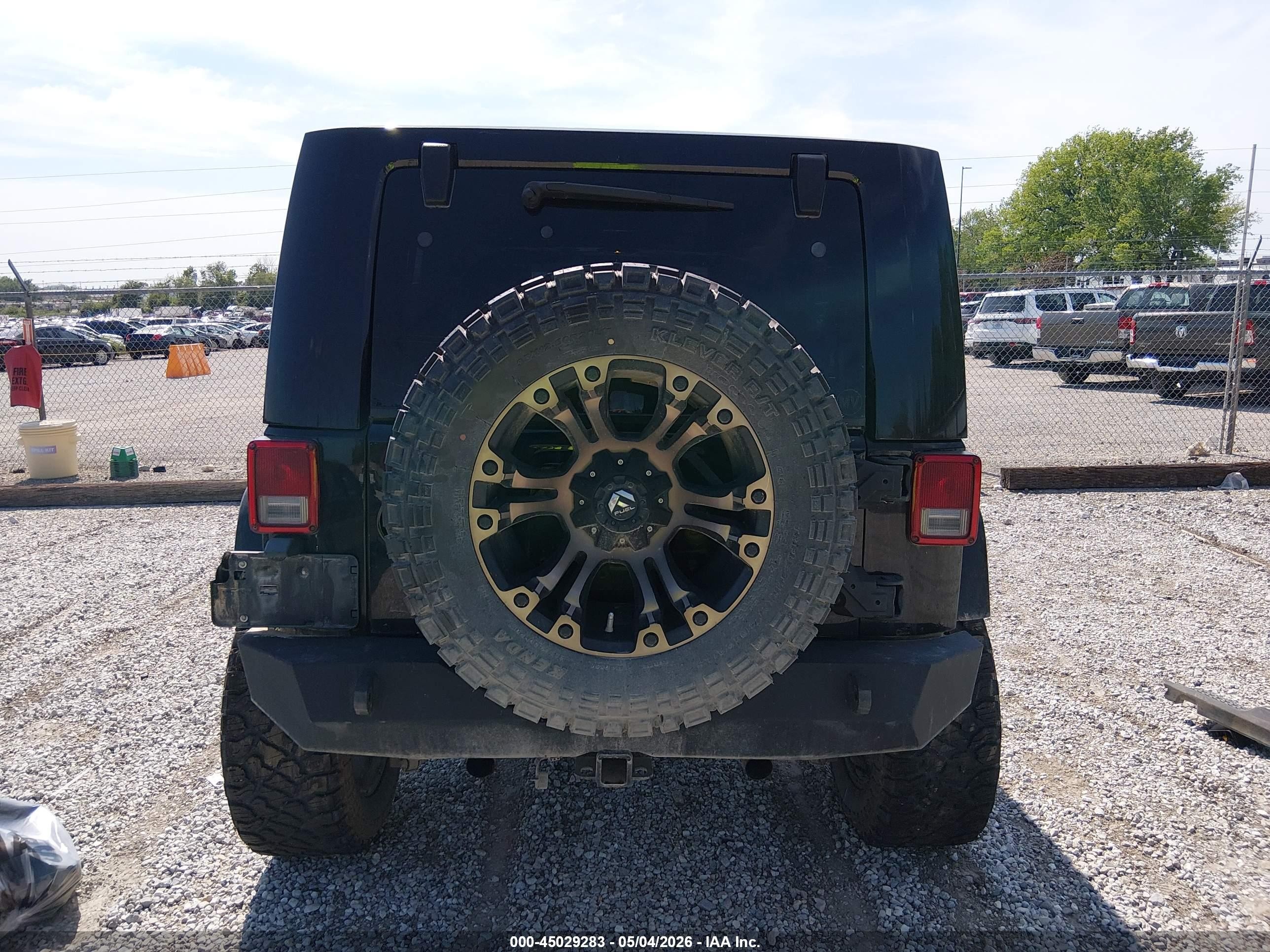 2008 Jeep Wrangler Unlimited Sahara Black vin: 1J4GA59178L505347