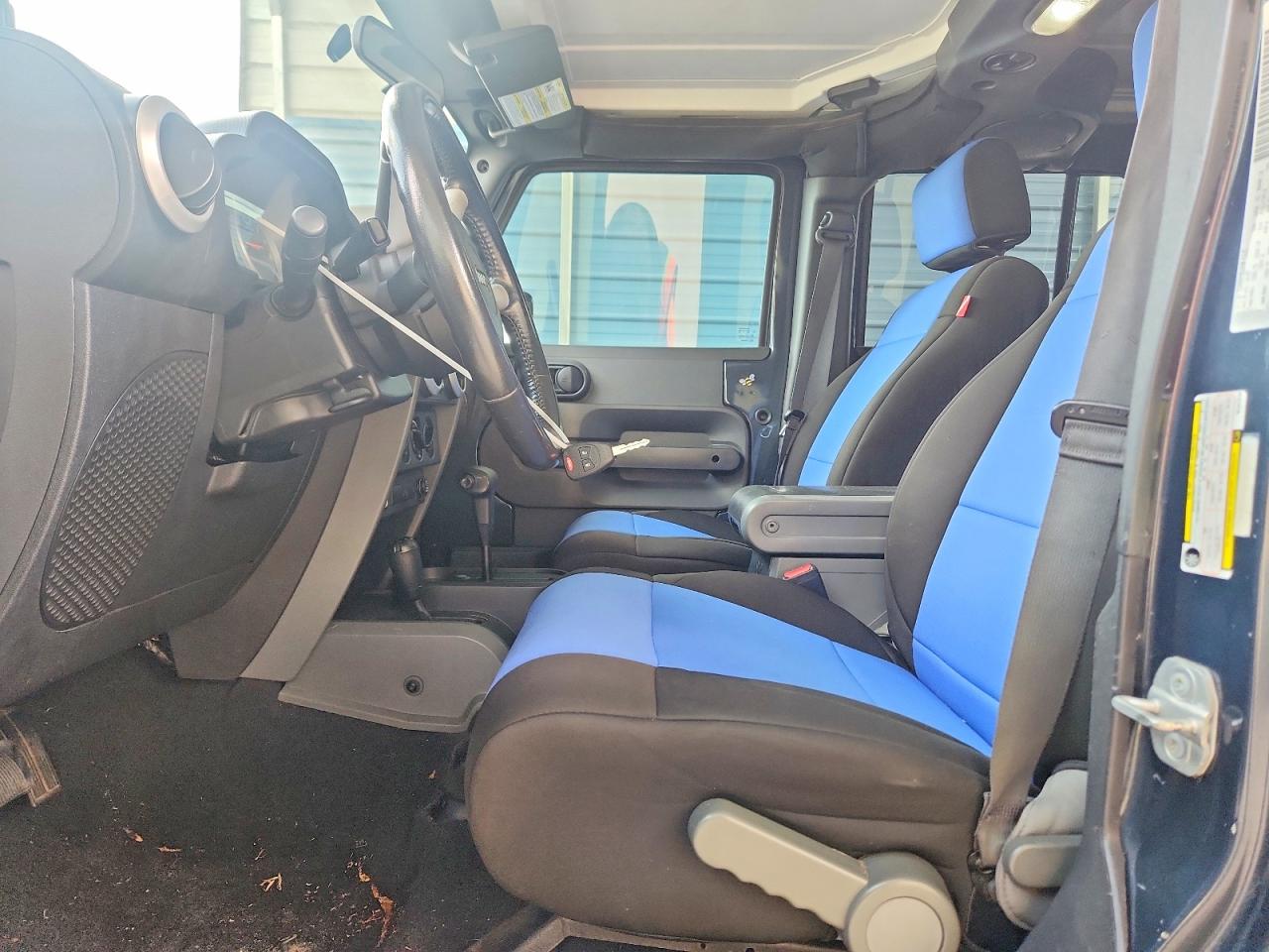 2008 Jeep Wrangler Unlimited Sahara Blue vin: 1J4GA59178L521516