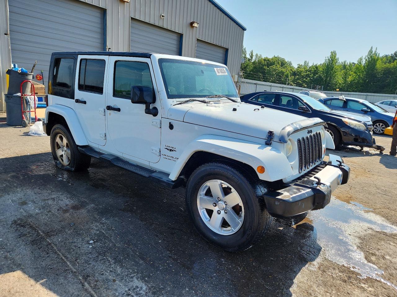 2008 Jeep Wrangler Unlimited Sahara White vin: 1J4GA59178L539272