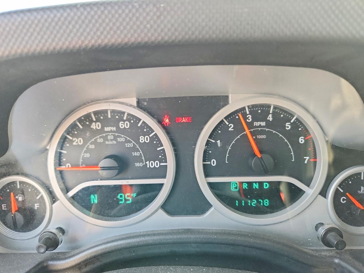 2008 Jeep Wrangler Unlimited Sahara Зеленый vin: 1J4GA59178L615878