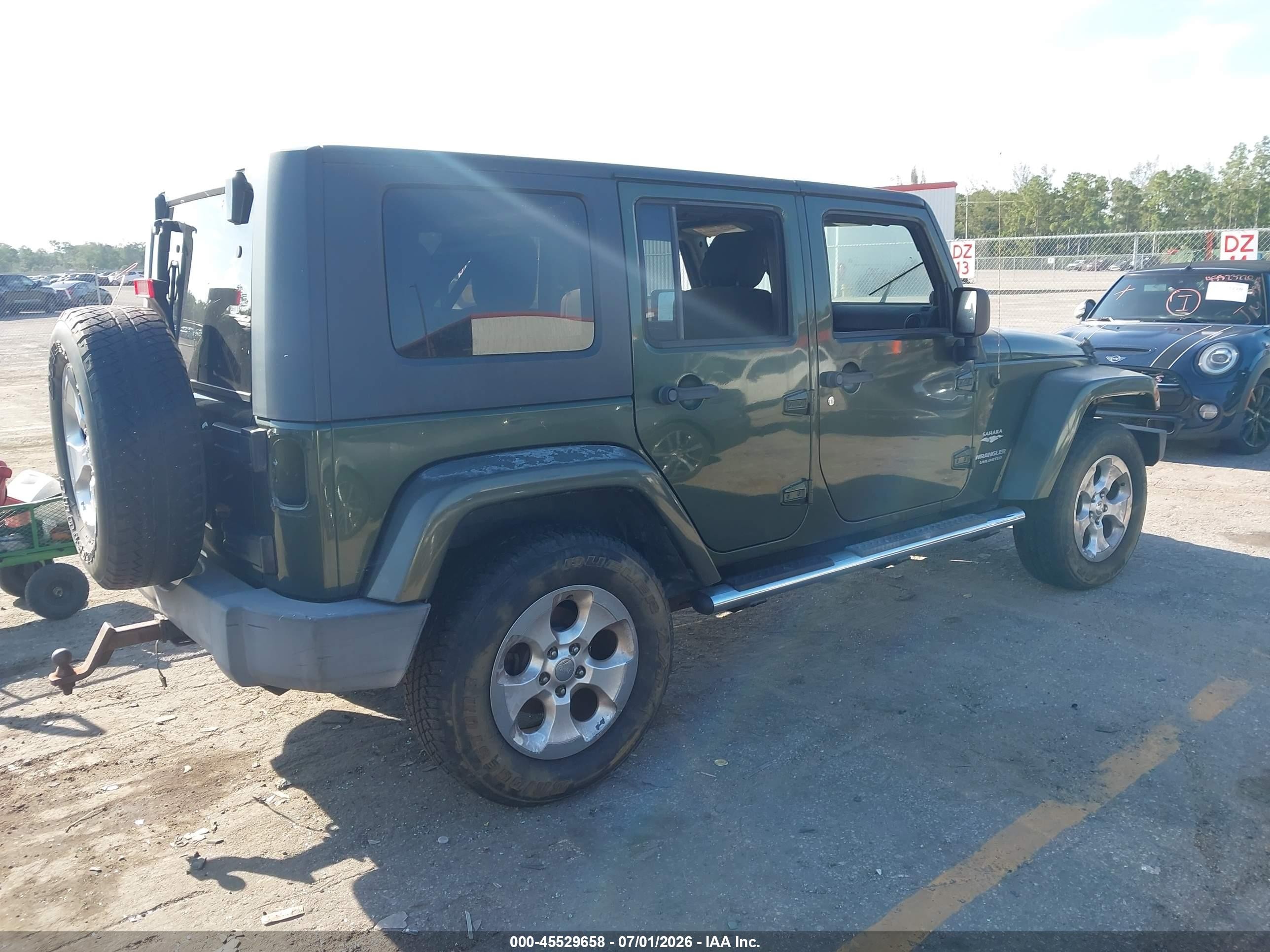 2007 Jeep Wrangler Unlimited Sahara Green vin: 1J4GA59187L157962