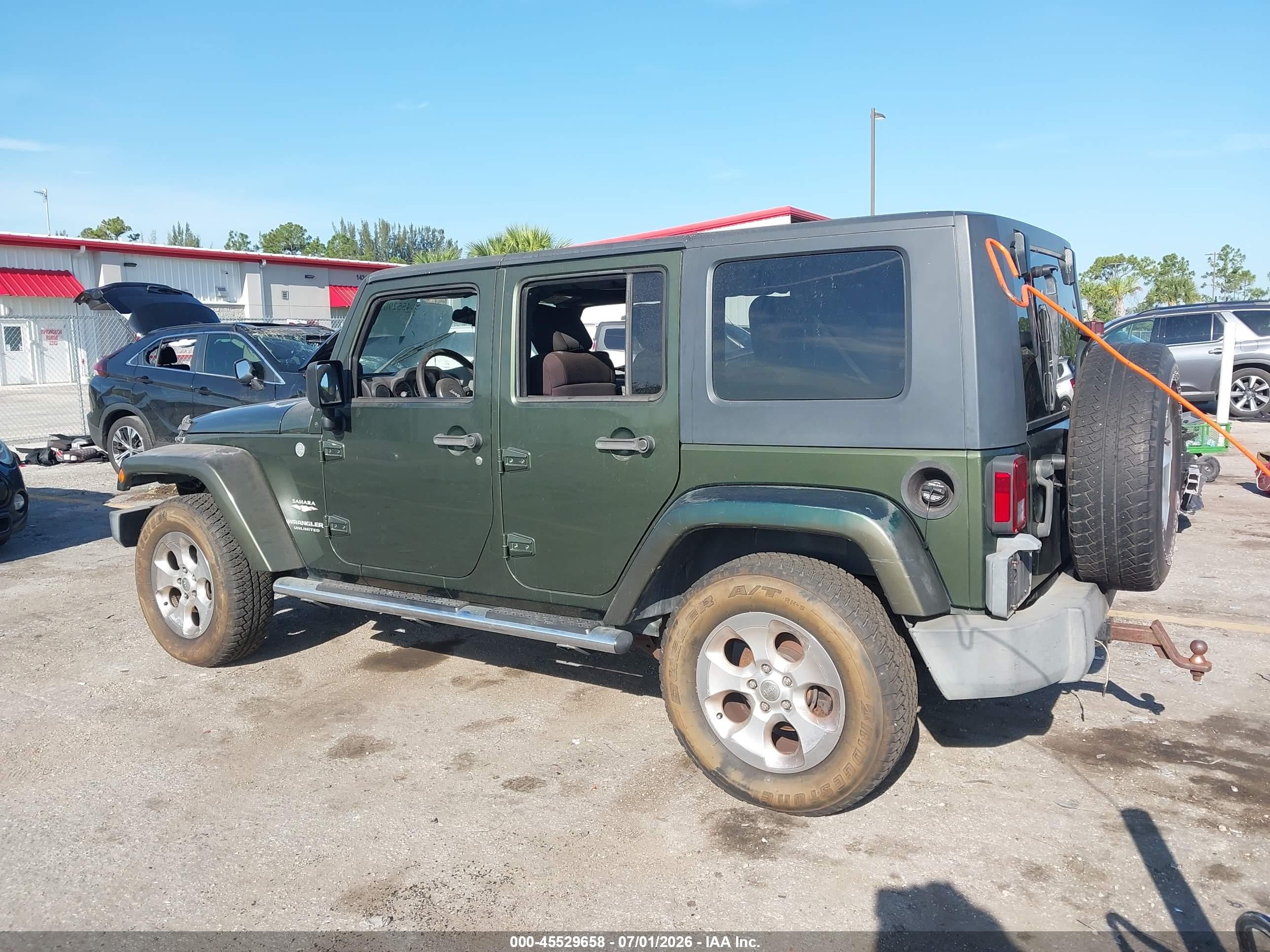 2007 Jeep Wrangler Unlimited Sahara Green vin: 1J4GA59187L157962