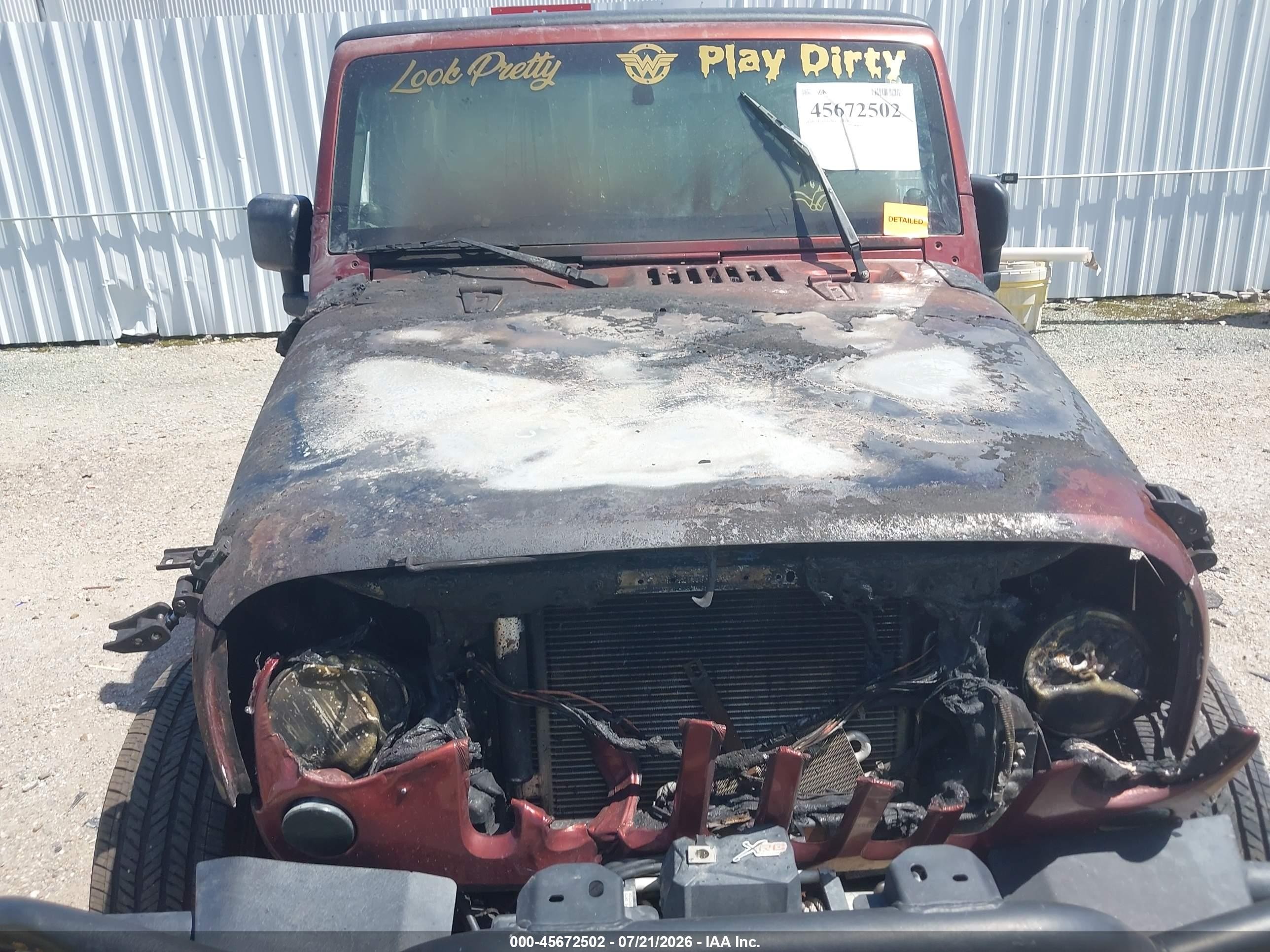 2007 Jeep Wrangler Unlimited Sahara Red vin: 1J4GA59187L187026