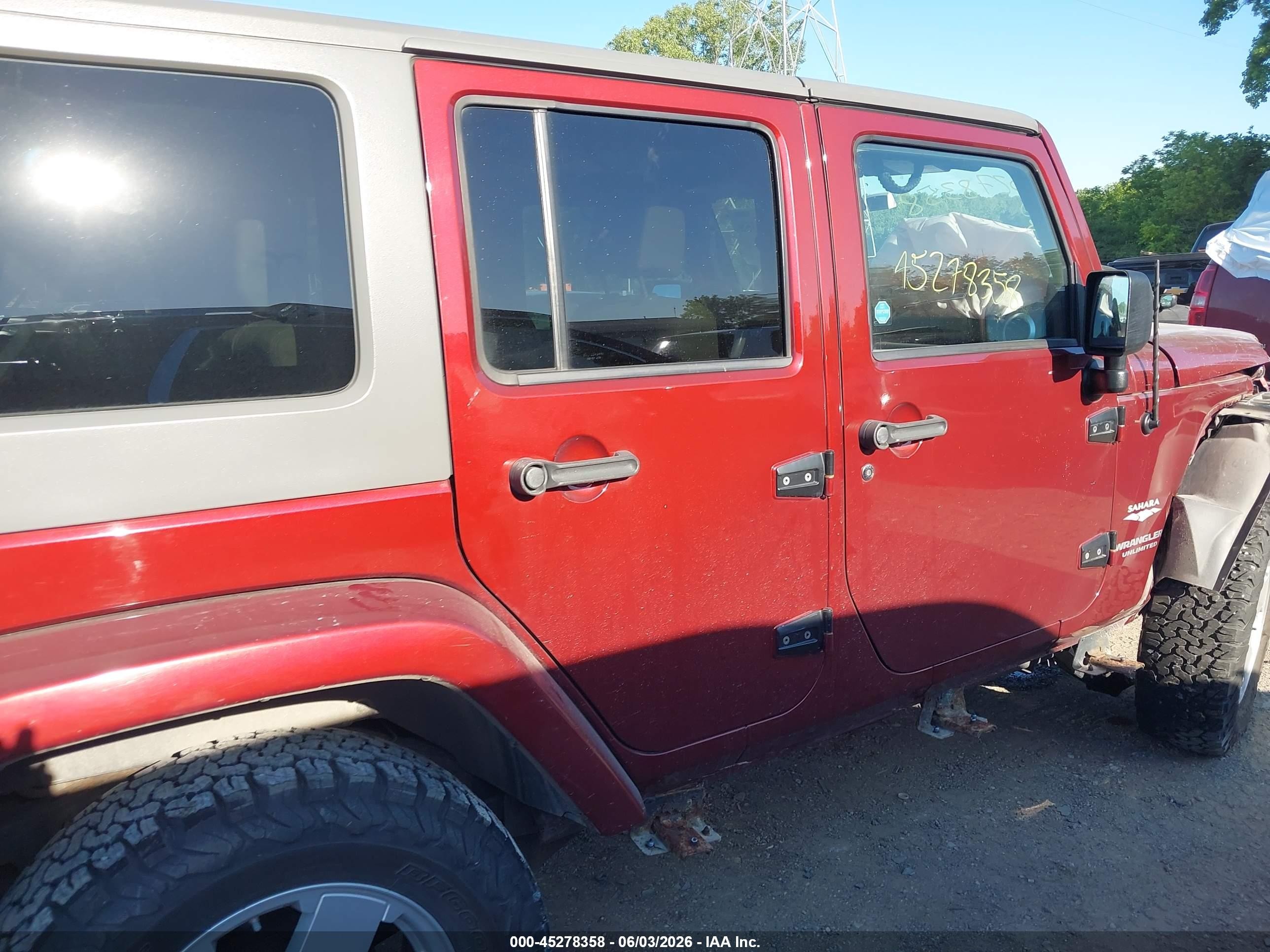 2008 Jeep Wrangler Unlimited Sahara Brown vin: 1J4GA59188L517197