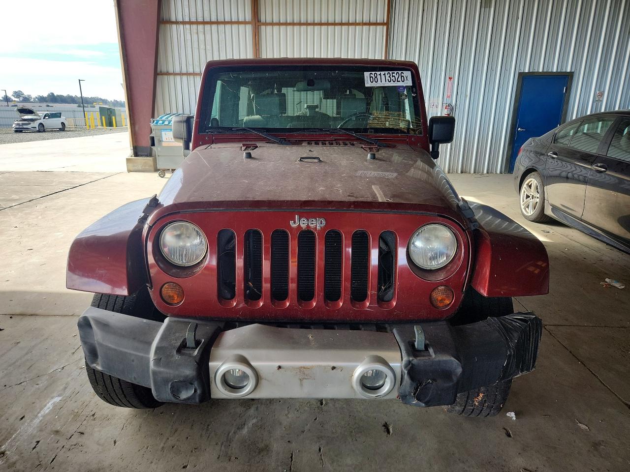 2008 Jeep Wrangler Unlimited Sahara Burgundy vin: 1J4GA59188L531438