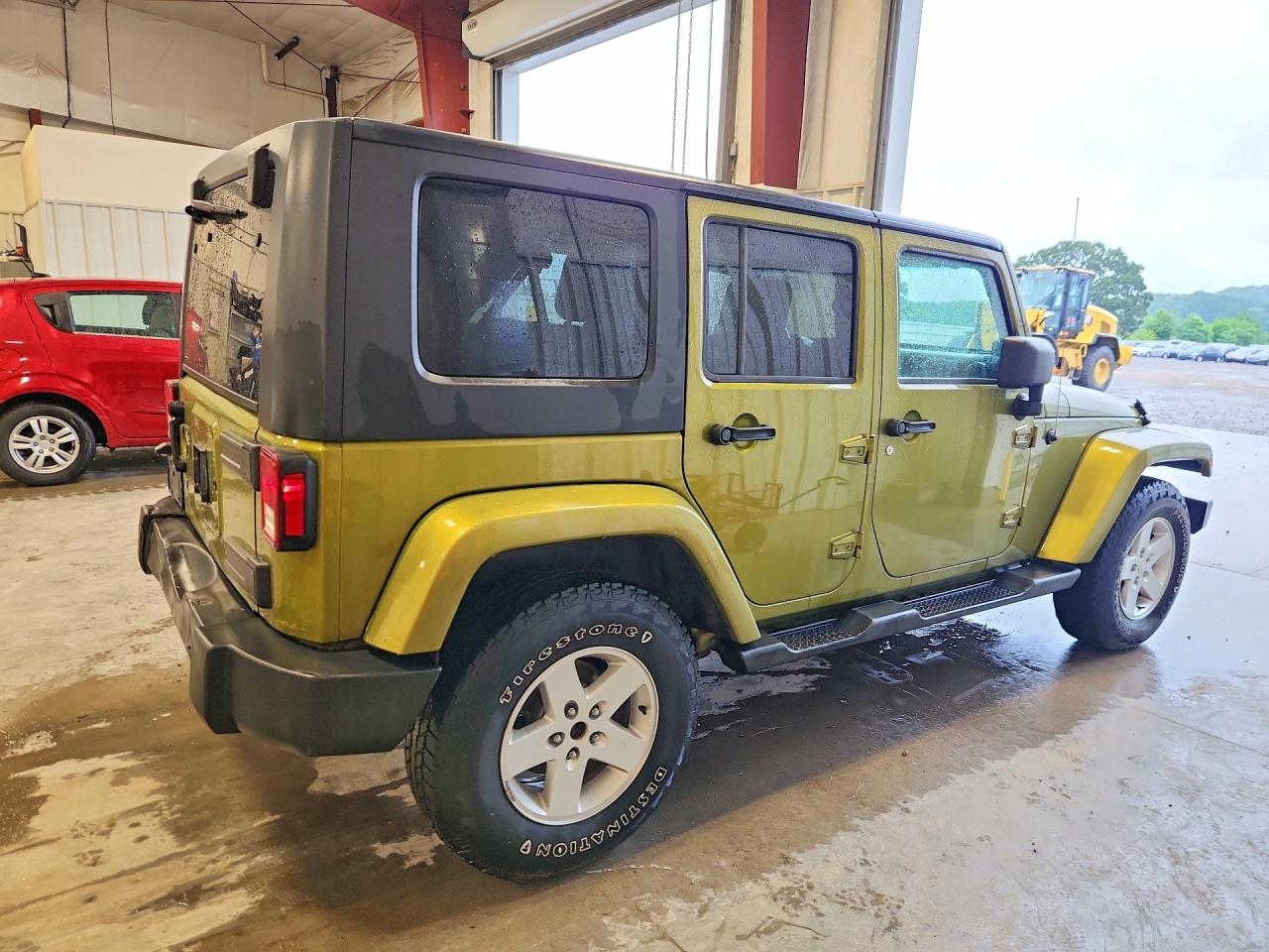 2008 Jeep Wrangler Unlimited Sahara Green vin: 1J4GA59198L604316