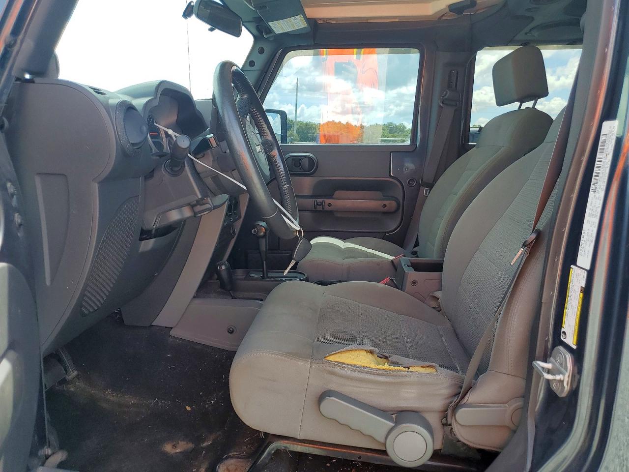 2008 Jeep Wrangler Unlimited Sahara Угольный vin: 1J4GA59198L605336