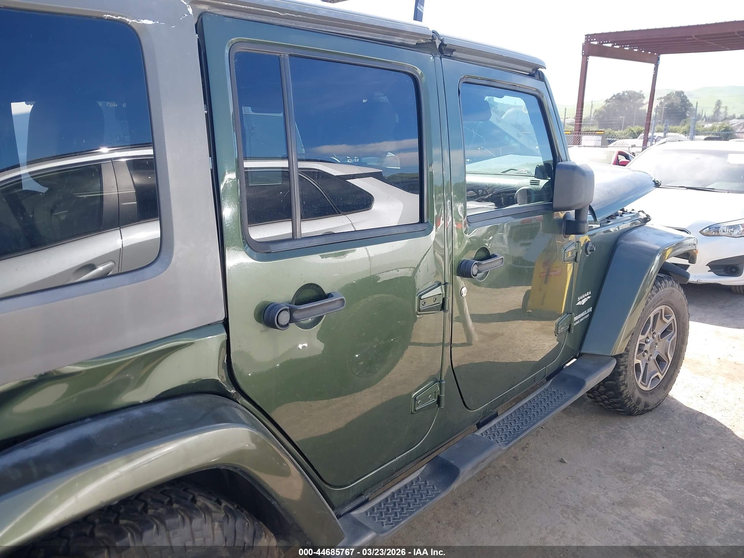 2008 Jeep Wrangler Unlimited Sahara Зеленый vin: 1J4GA59198L650535