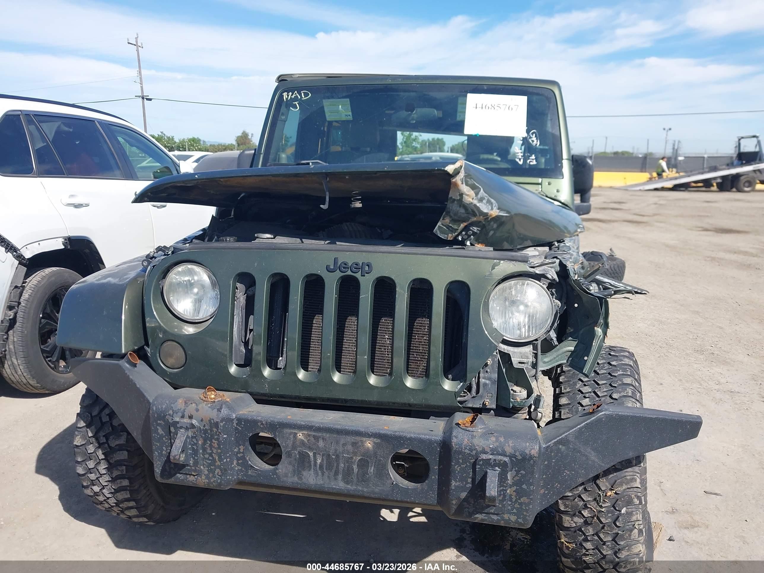 2008 Jeep Wrangler Unlimited Sahara Зеленый vin: 1J4GA59198L650535