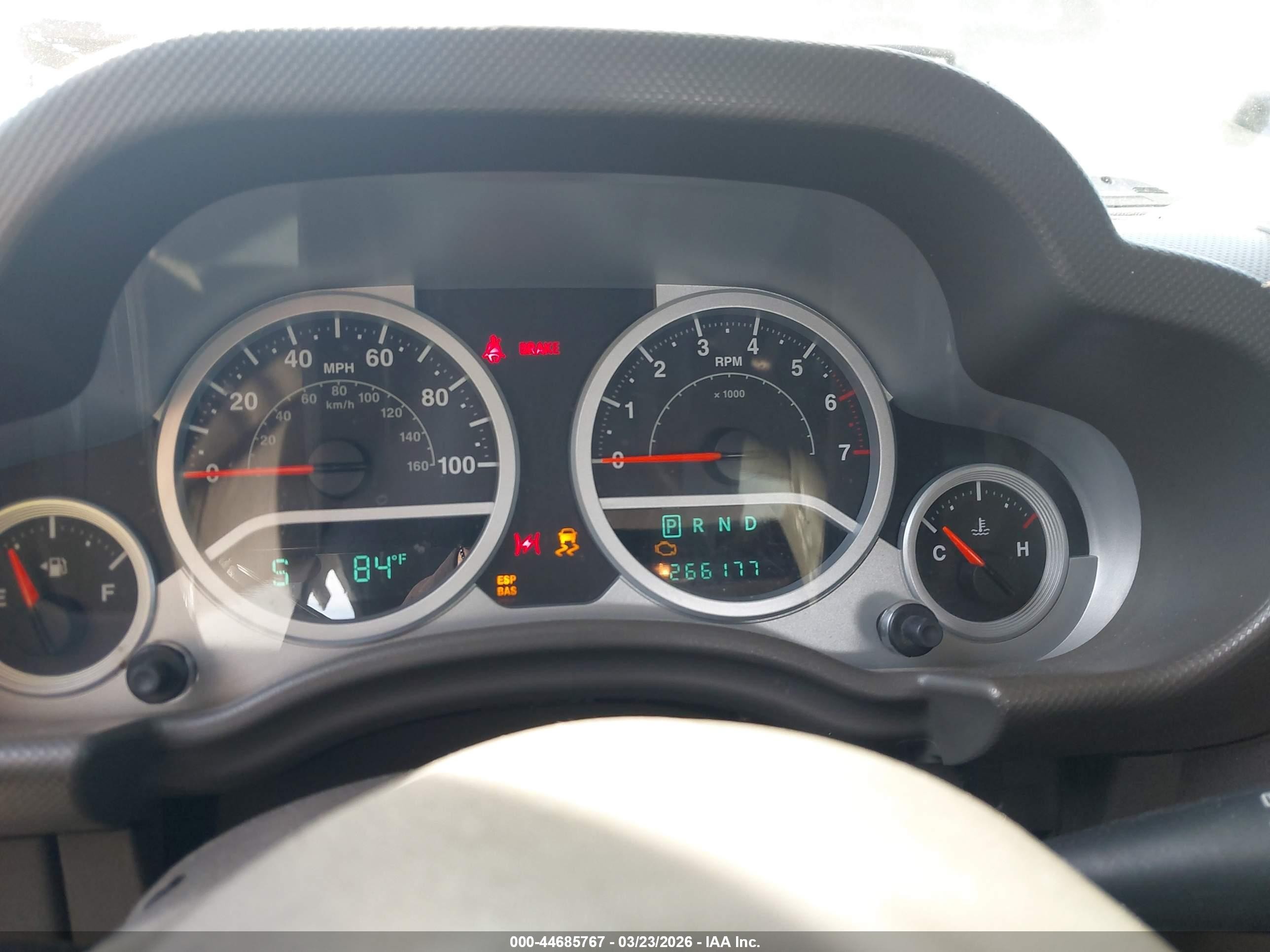 2008 Jeep Wrangler Unlimited Sahara Зеленый vin: 1J4GA59198L650535