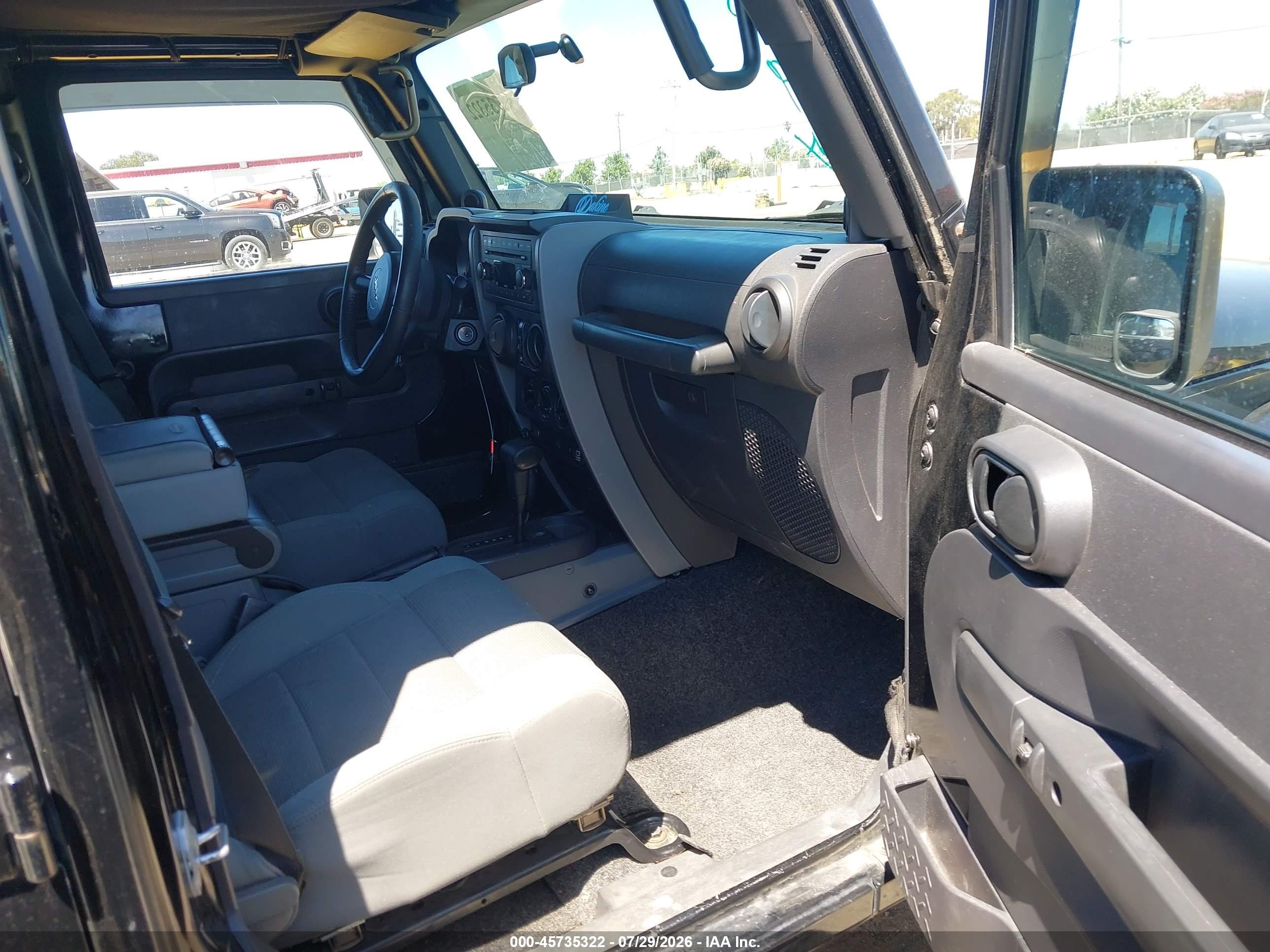 2007 Jeep Wrangler Unlimited Sahara Black vin: 1J4GA591X7L151323