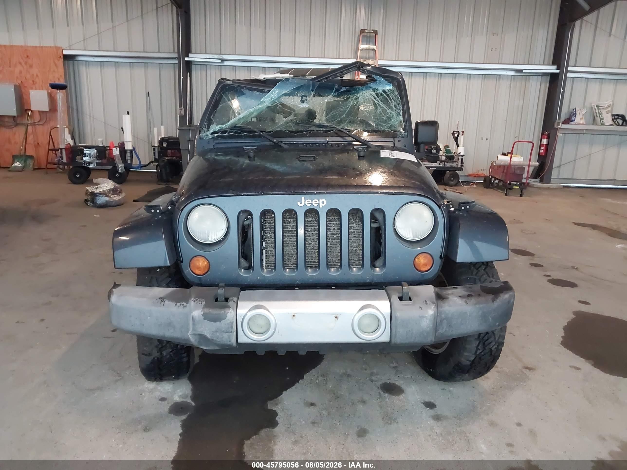2008 Jeep Wrangler Unlimited Sahara Blue vin: 1J4GA591X8L502488
