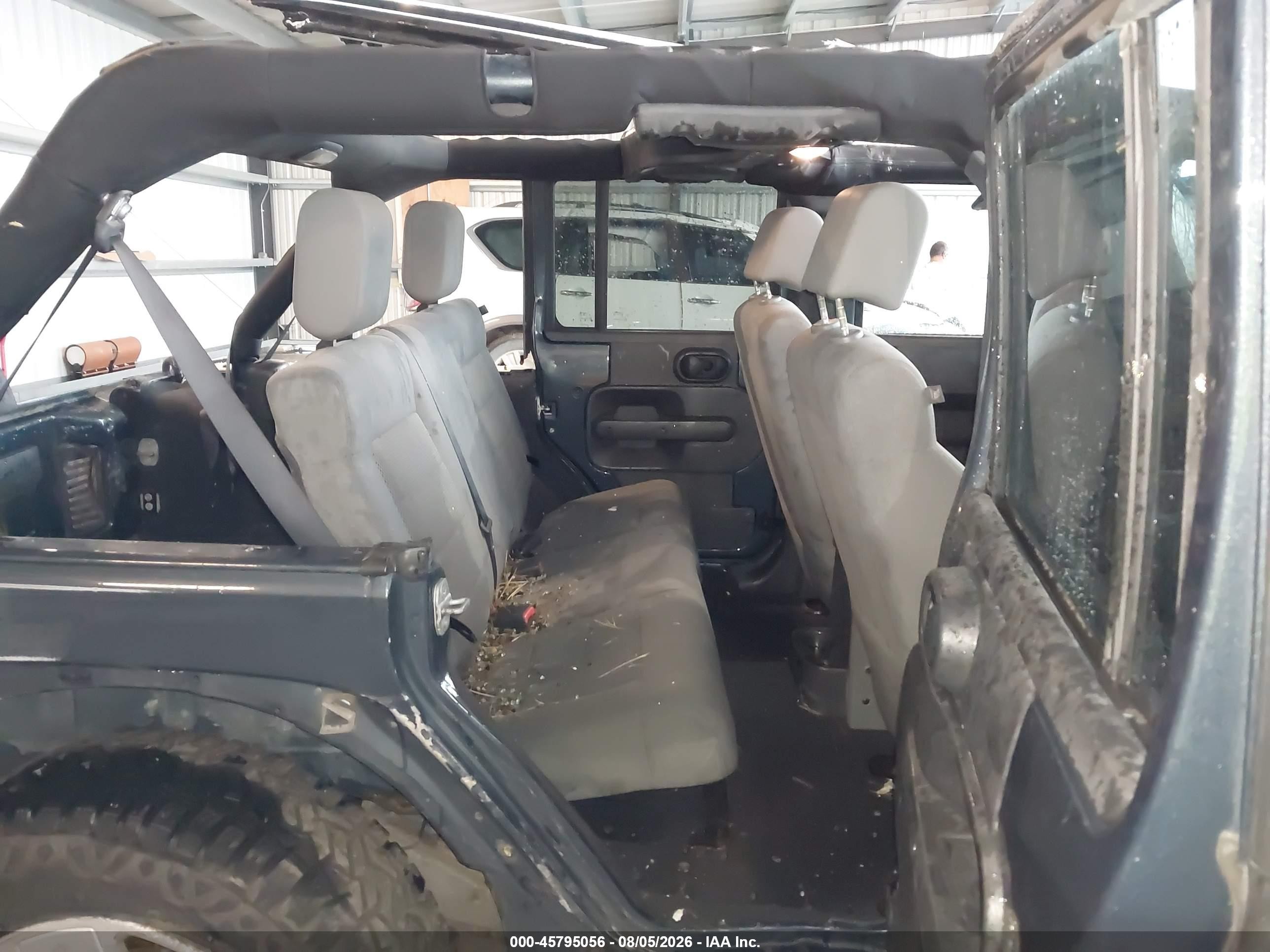 2008 Jeep Wrangler Unlimited Sahara Blue vin: 1J4GA591X8L502488