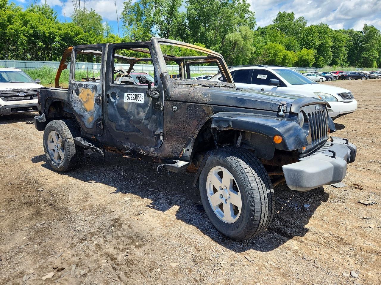 2008 Jeep Wrangler Unlimited Sahara Black vin: 1J4GA591X8L503866