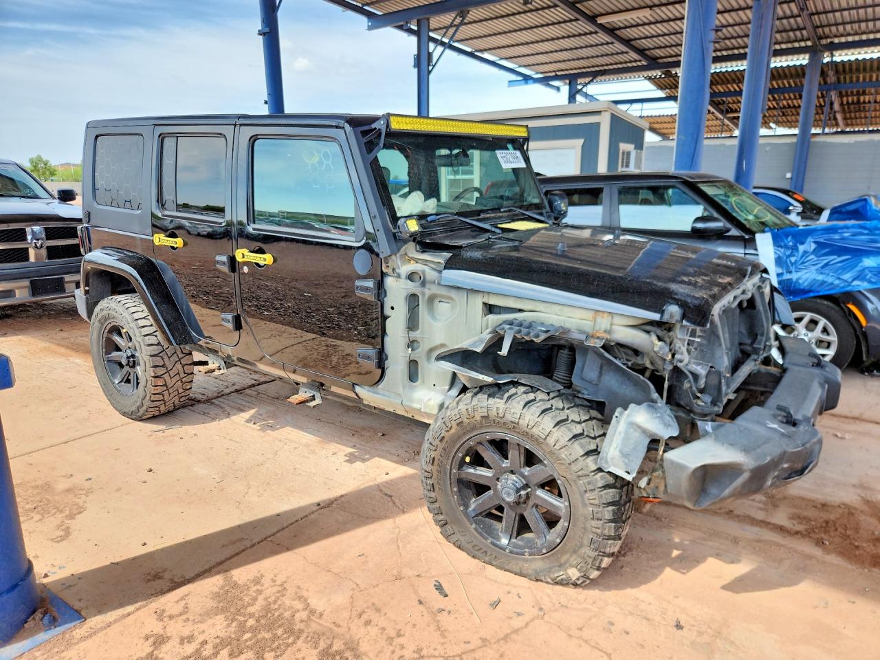 2008 Jeep Wrangler Unlimited Sahara Black vin: 1J4GA591X8L540612