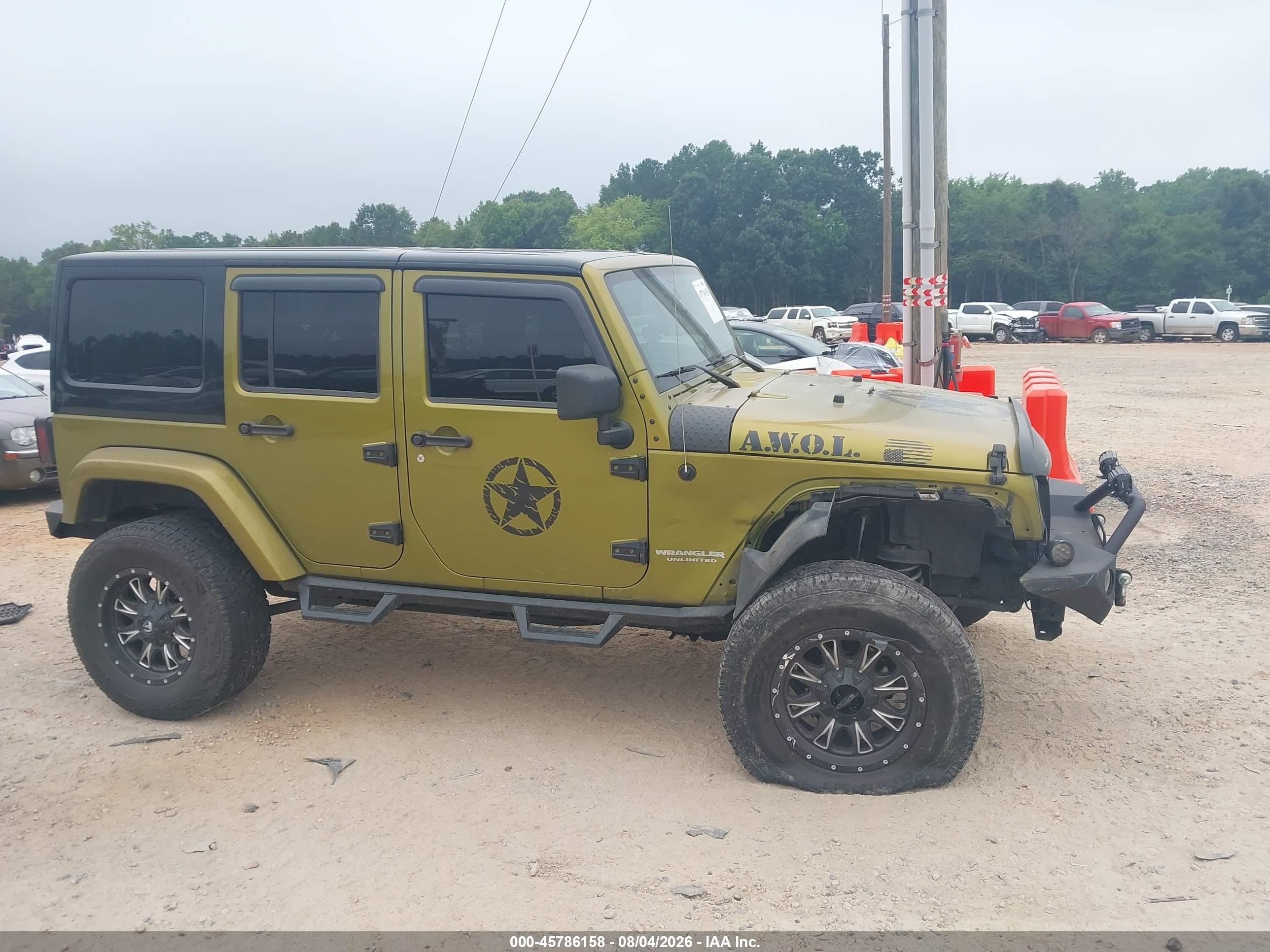 2008 Jeep Wrangler Unlimited Sahara Green vin: 1J4GA591X8L623599