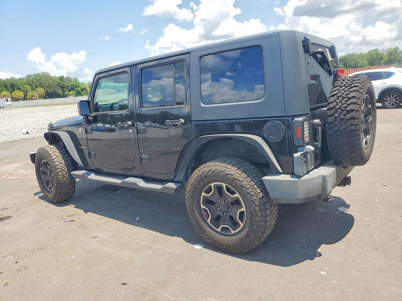 2009 Jeep Wrangler Unlimited Sahara Black vin: 1J4GA591X9L705012