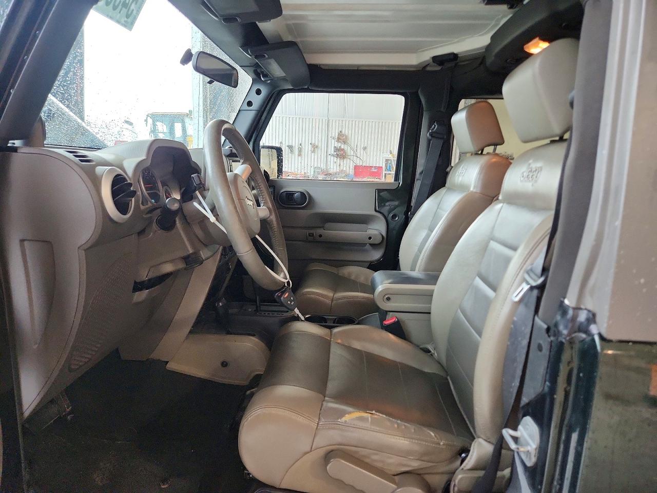 2010 Jeep Wrangler Sahara Green vin: 1J4GA5D10AL136067